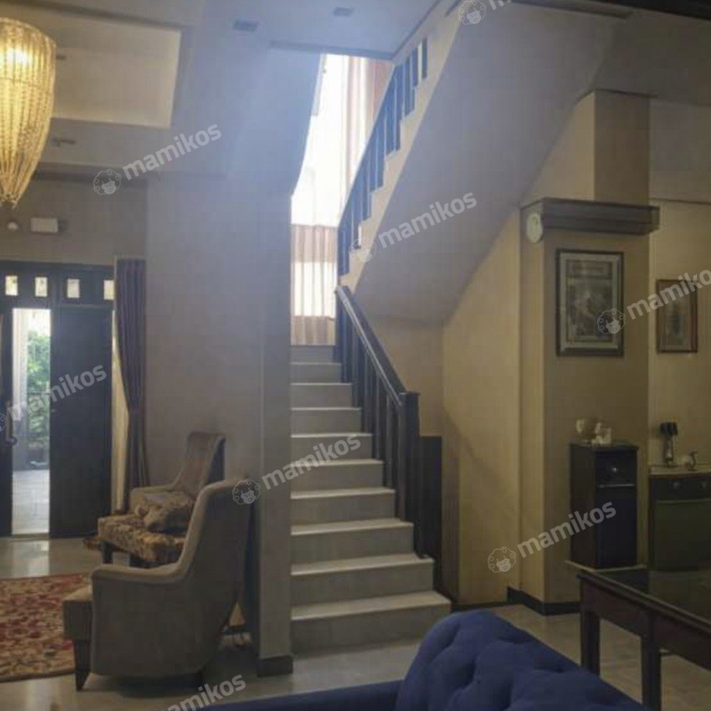 Rumah Sertifikat SHM 3 Kamar Tidur 3 Kamar Mandi Jatiwaringin Jakarta Timur - Photo 3