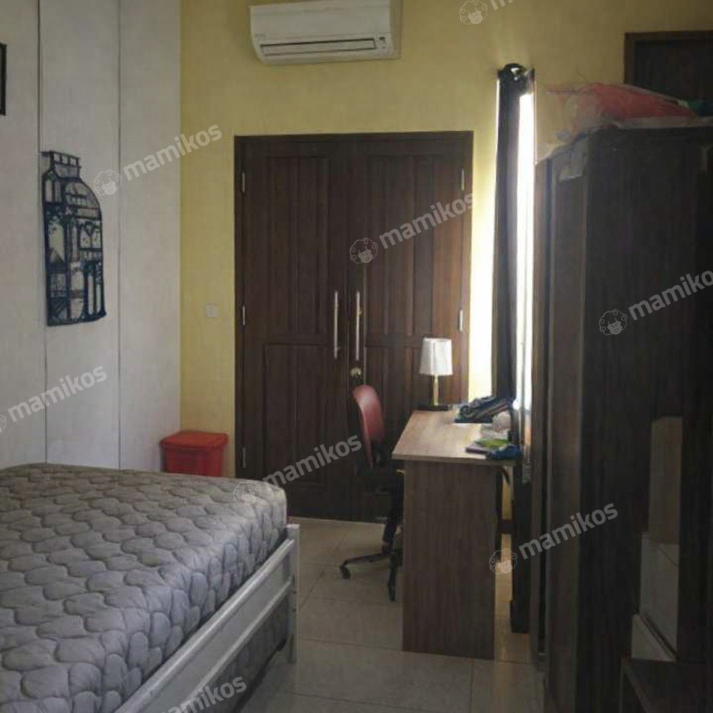 Rumah Sertifikat SHM 3 Kamar Tidur 3 Kamar Mandi Jatiwaringin Jakarta Timur - Photo 5