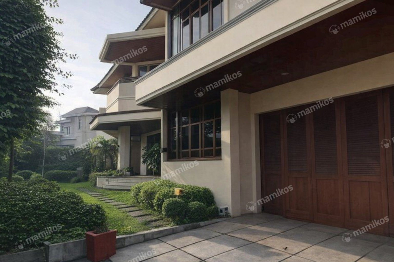Rumah Sertifikat SHM 5 Kamar Tidur 5 Kamar Mandi Kuningan Jakarta Selatan