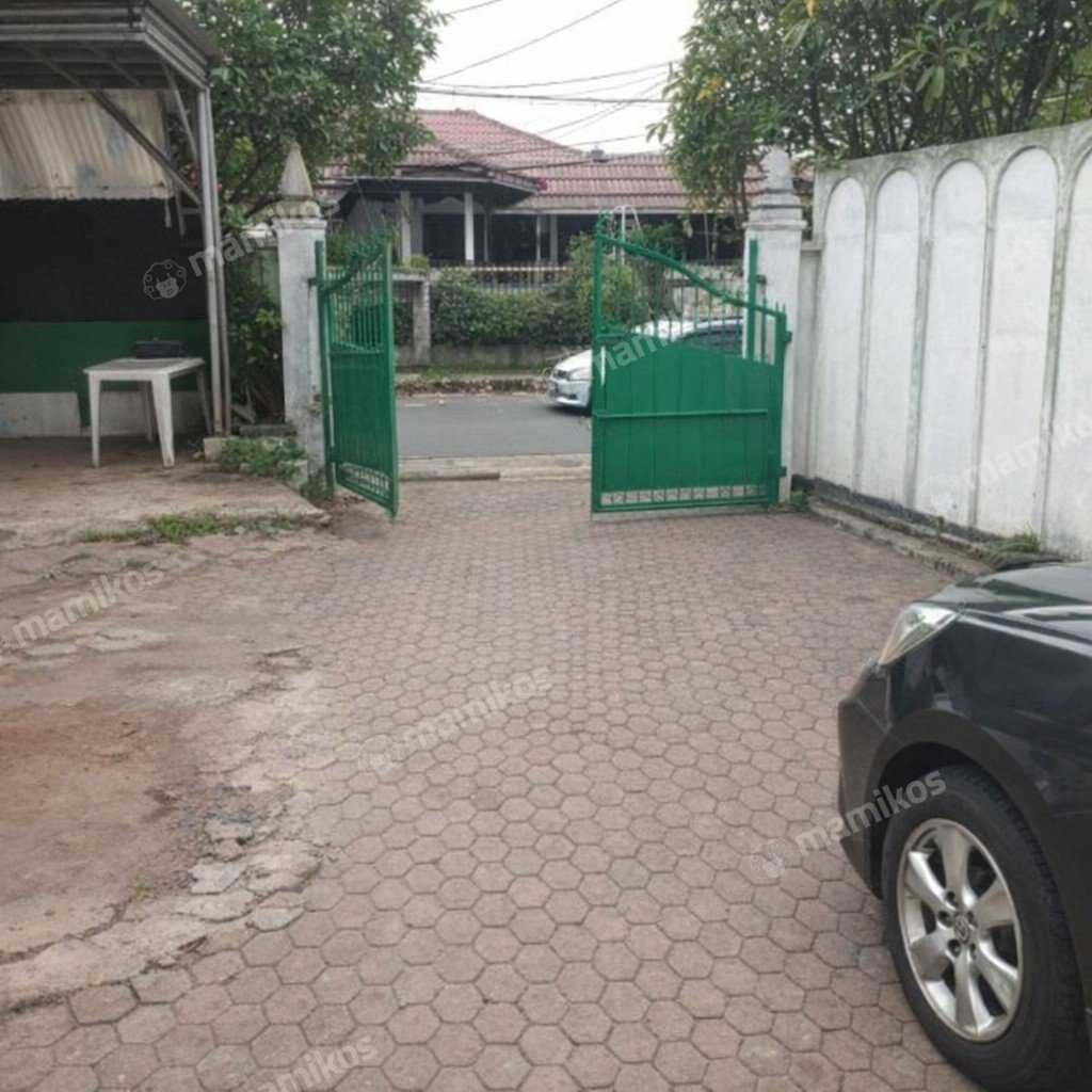 Rumah Sertifikat SHM 5 Kamar Tidur 4 Kamar Mandi Cipete Jakarta Selatan - Photo 5
