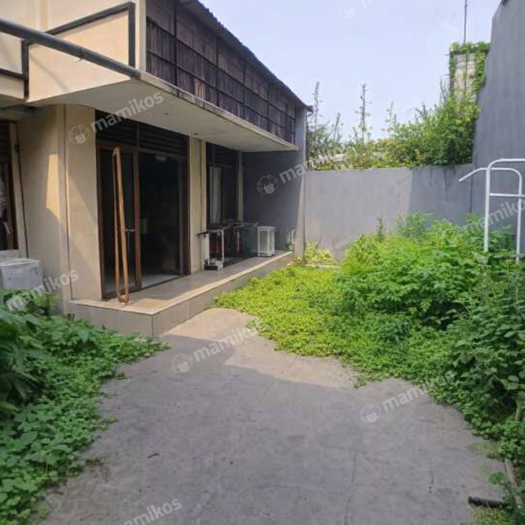 Rumah Sertifikat SHM 4 Kamar Tidur 2 Kamar Mandi Taman Surya Jakarta Barat - Photo 5