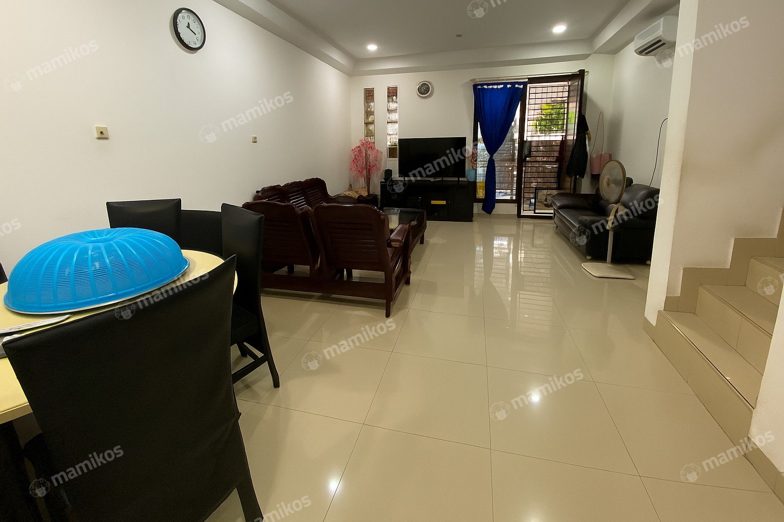 Rumah Sertifikat SHM 3 Kamar Tidur 3 Kamar Mandi Daan Mogot Jakarta Barat