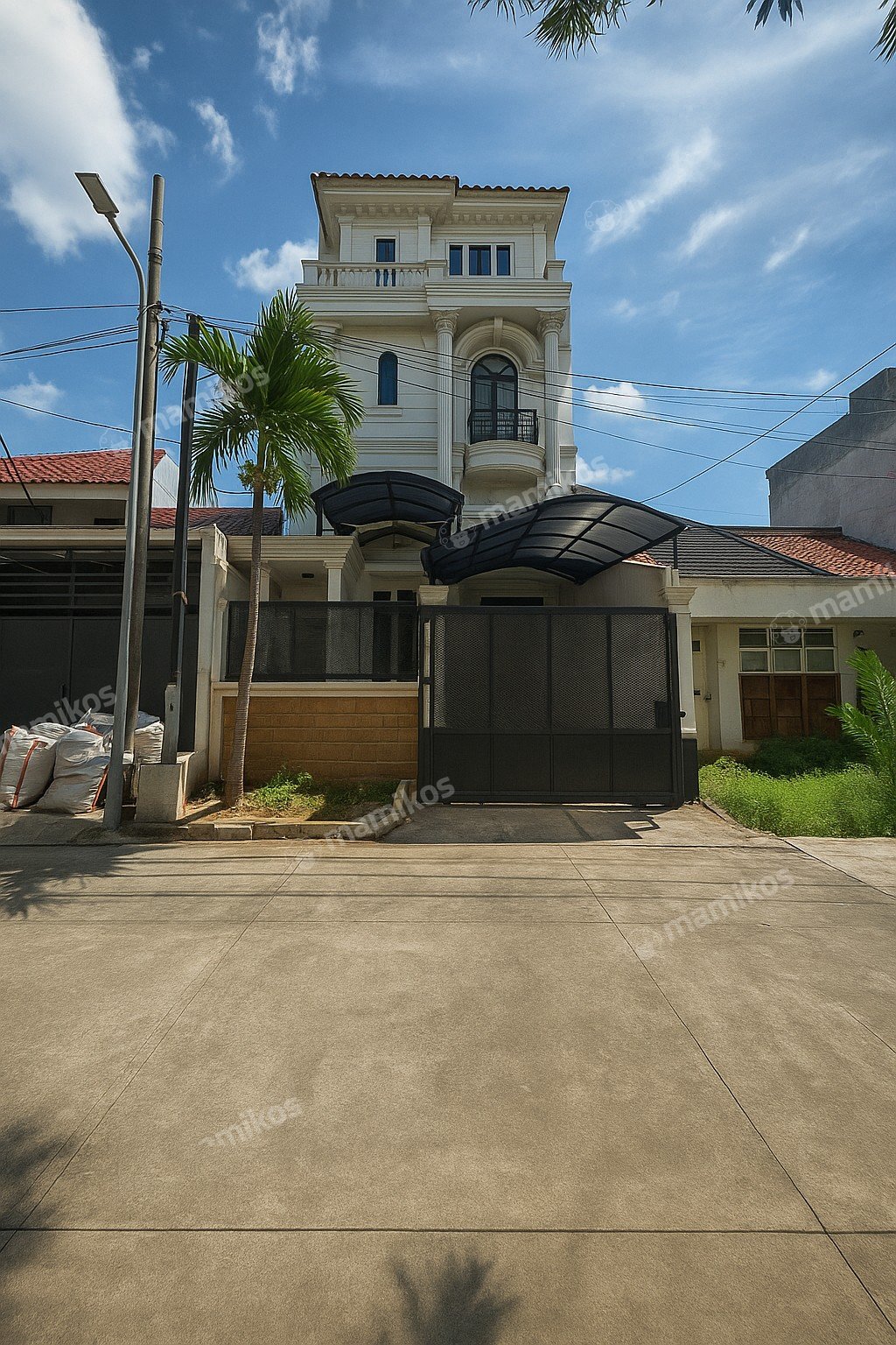 Rumah Sertifikat SHM 4 Kamar Tidur 4 Kamar Mandi Green garden Jakarta Barat - Photo 2