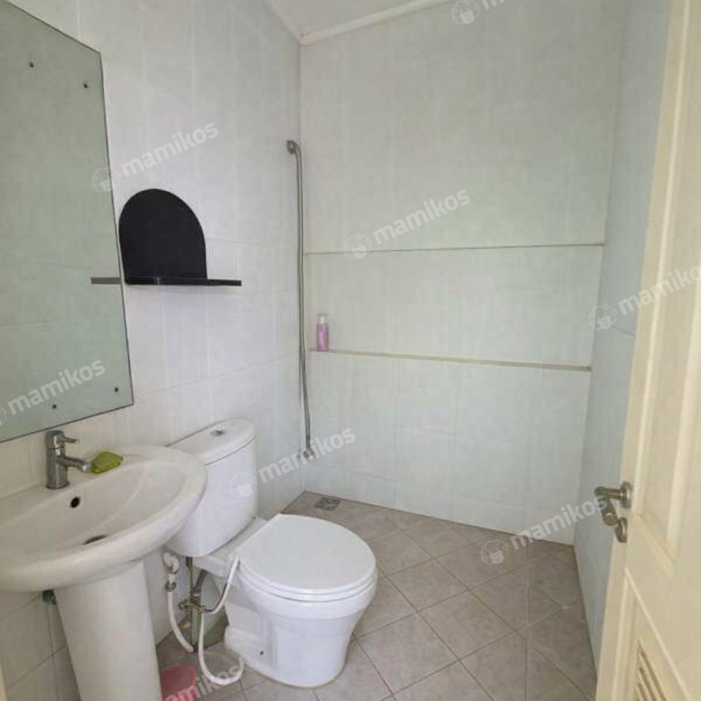 Rumah Sertifikat SHM 3 Kamar Tidur 3 Kamar Mandi Cengkareng Jakarta Barat - Photo 3