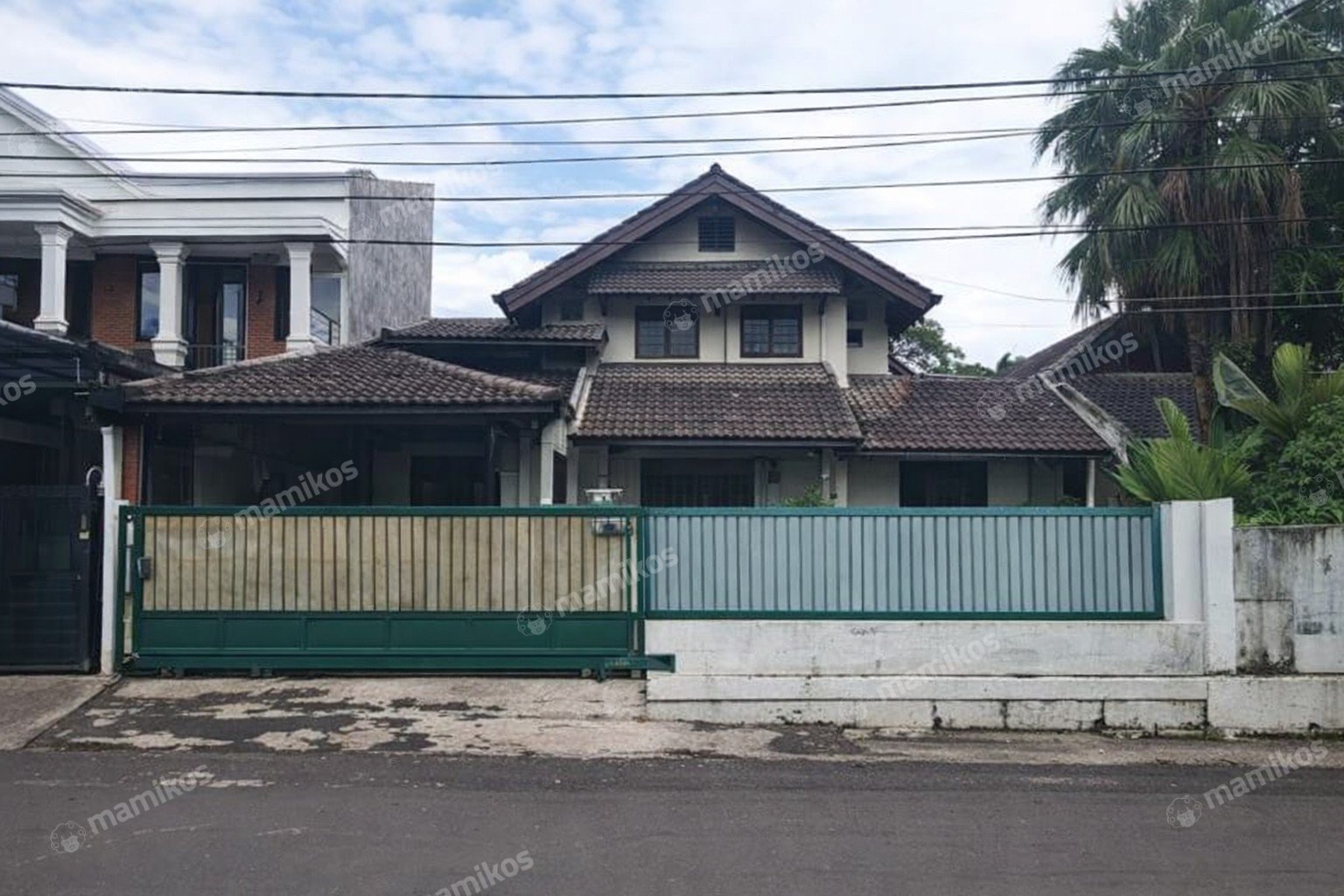 Rumah Sertifikat SHM 5 Kamar Tidur 4 Kamar Mandi Sektor 1 - Bintaro Jakarta Selatan - Photo 2