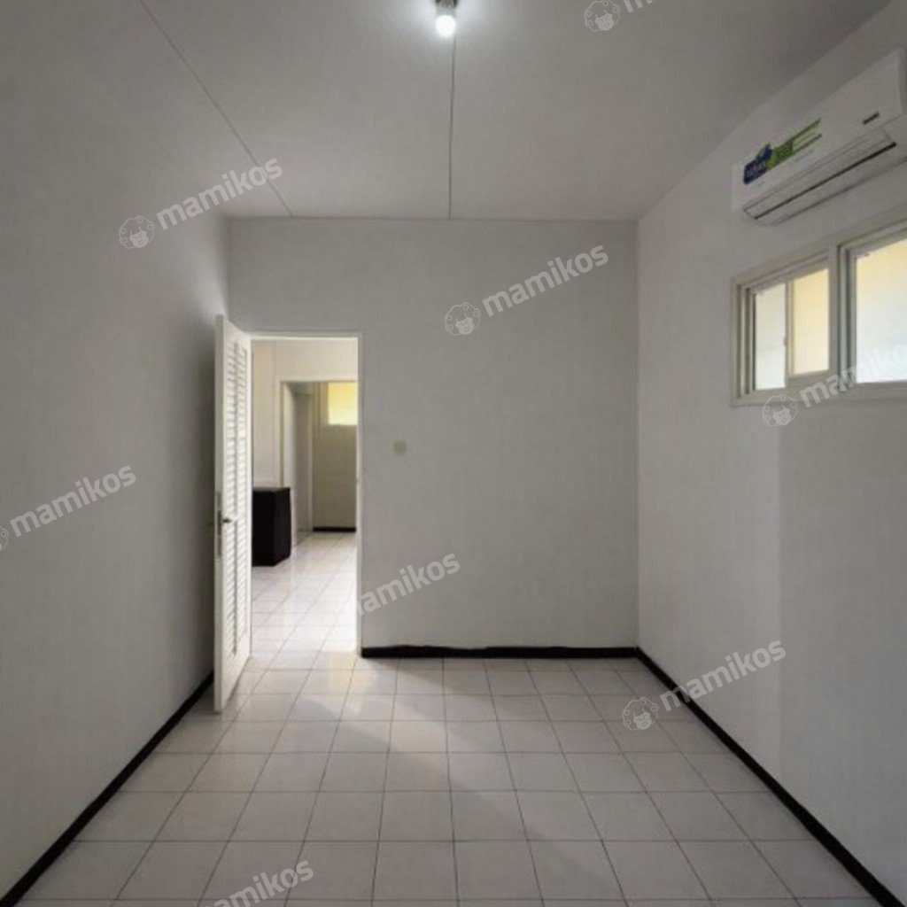 Rumah Sertifikat SHM 3 Kamar Tidur 2 Kamar Mandi Tebet Jakarta Selatan - Photo 4