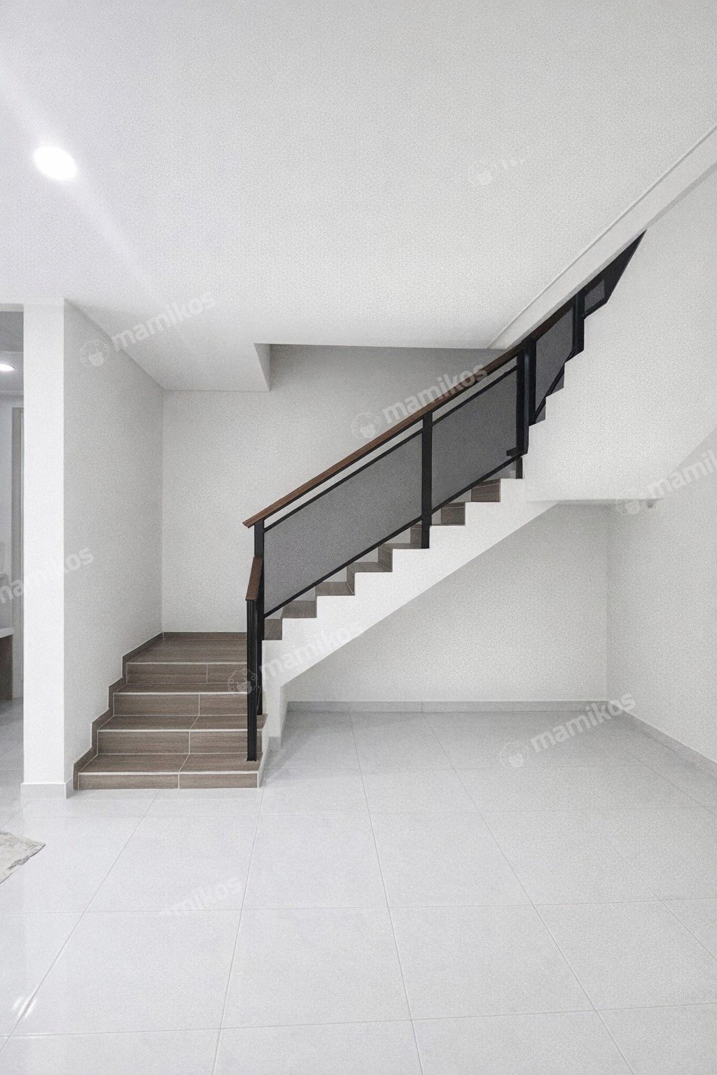 Rumah Sertifikat SHM 5 Kamar Tidur 3 Kamar Mandi Kelapa Gading Jakarta Utara - Photo 2