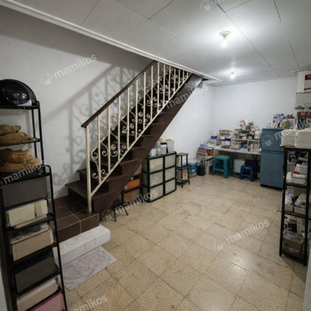 Rumah Sertifikat SHM 4 Kamar Tidur 1 Kamar Mandi Tanjung Duren Jakarta Barat - Photo 2