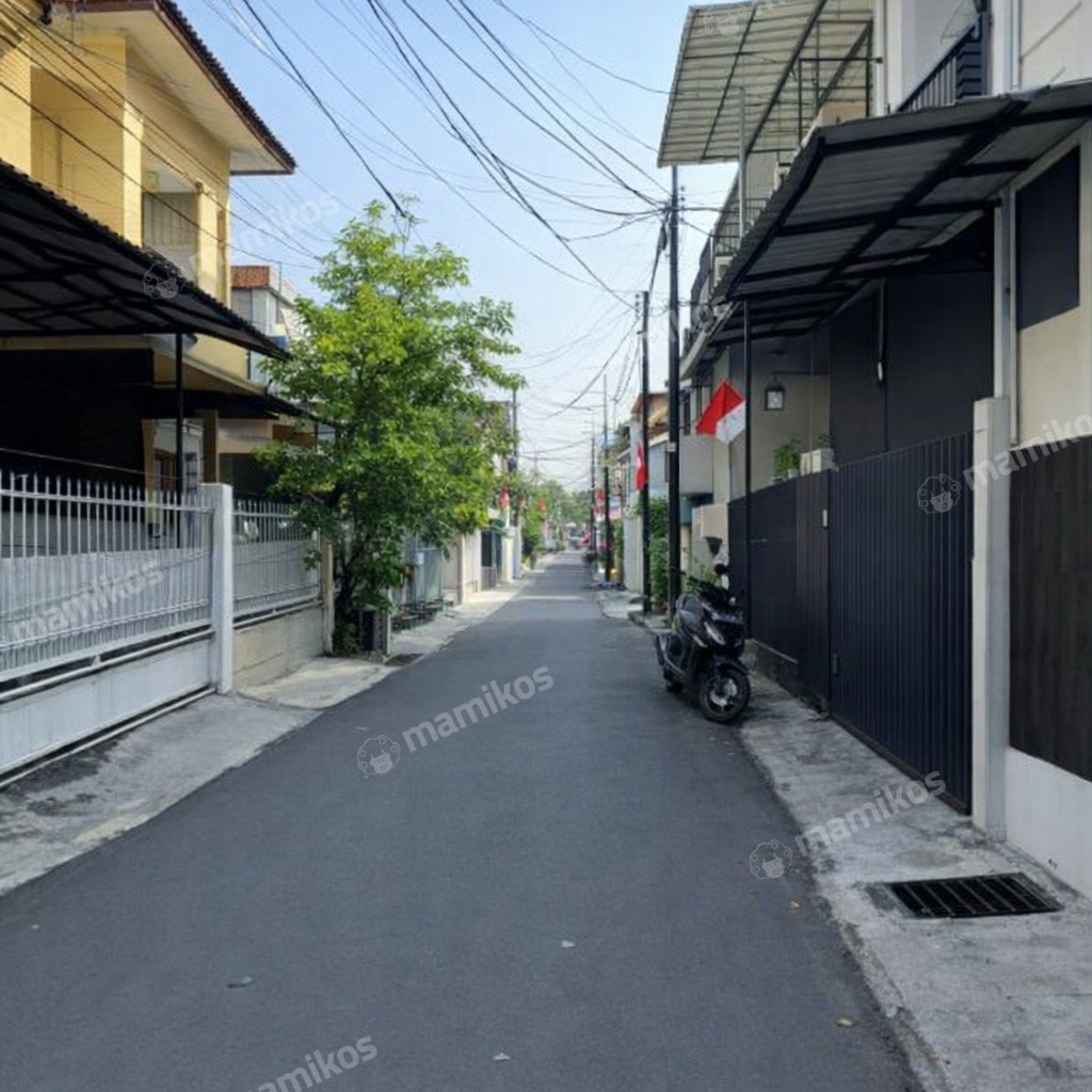 Rumah Sertifikat SHM 4 Kamar Tidur 1 Kamar Mandi Tanjung Duren Jakarta Barat - Photo 5