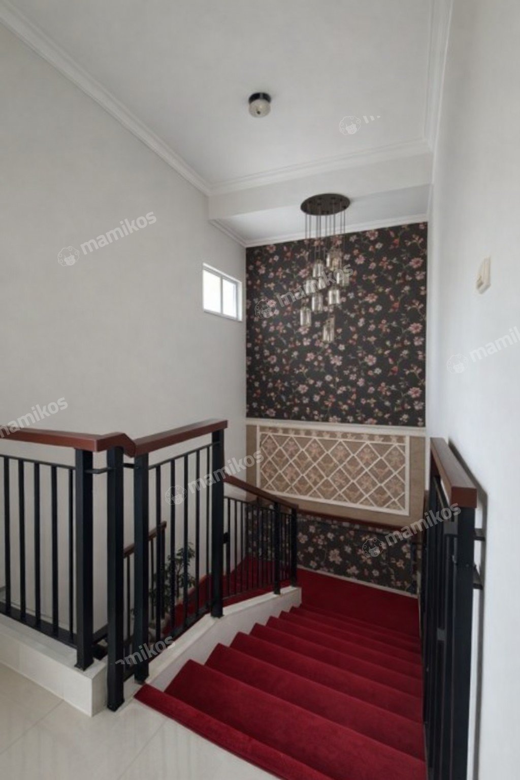Rumah Sertifikat SHM 4 Kamar Tidur 4 Kamar Mandi Kota Wisata Jakarta Timur - Photo 2