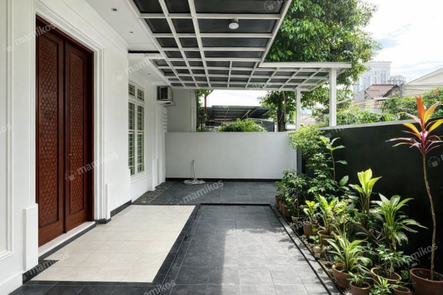 Rumah Sertifikat SHM 5 Kamar Tidur 3 Kamar Mandi Pondok Indah Jakarta Selatan