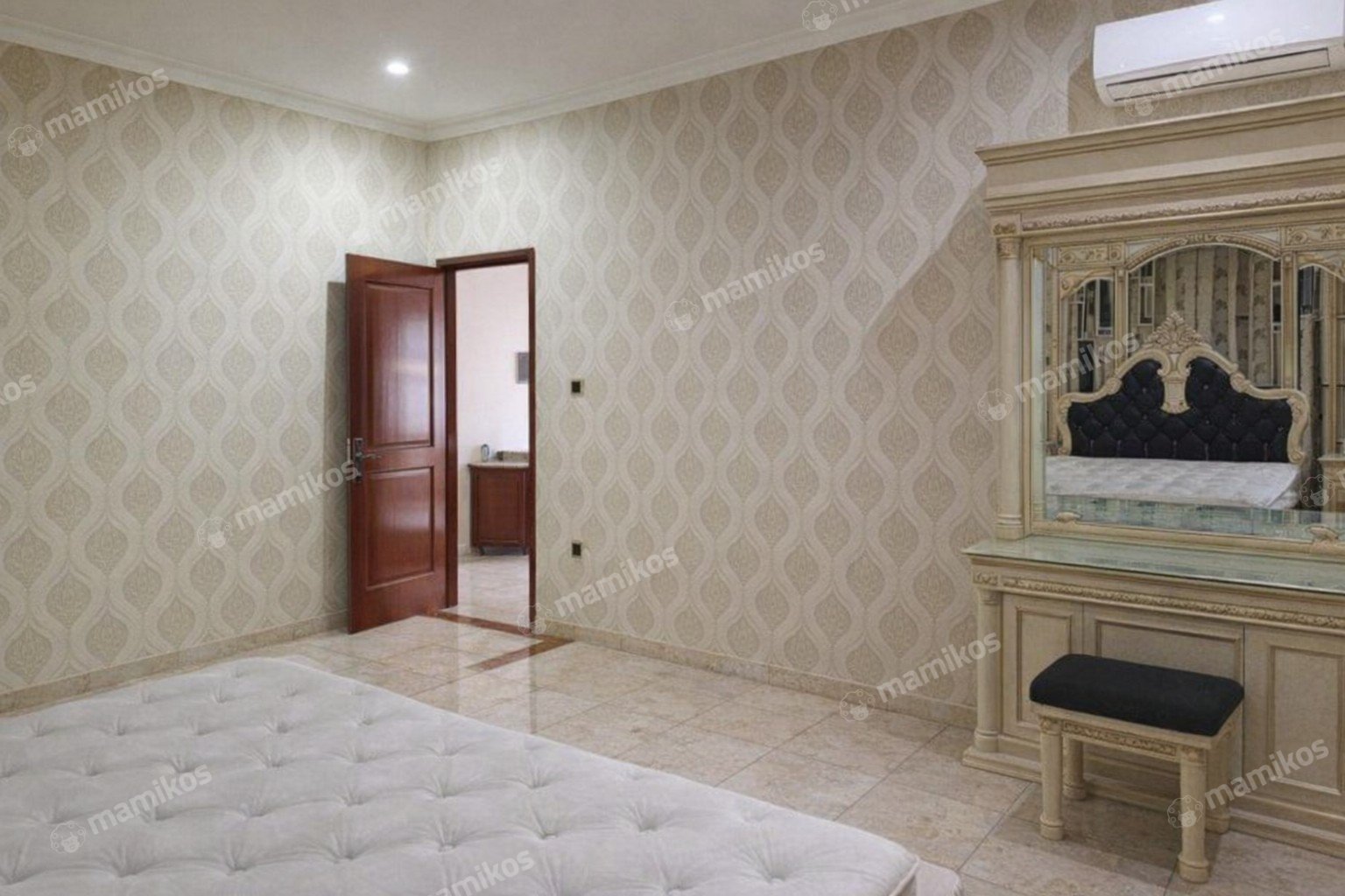 Rumah Sertifikat SHM 5 Kamar Tidur 3 Kamar Mandi Citra Grand Jakarta Timur - Photo 4