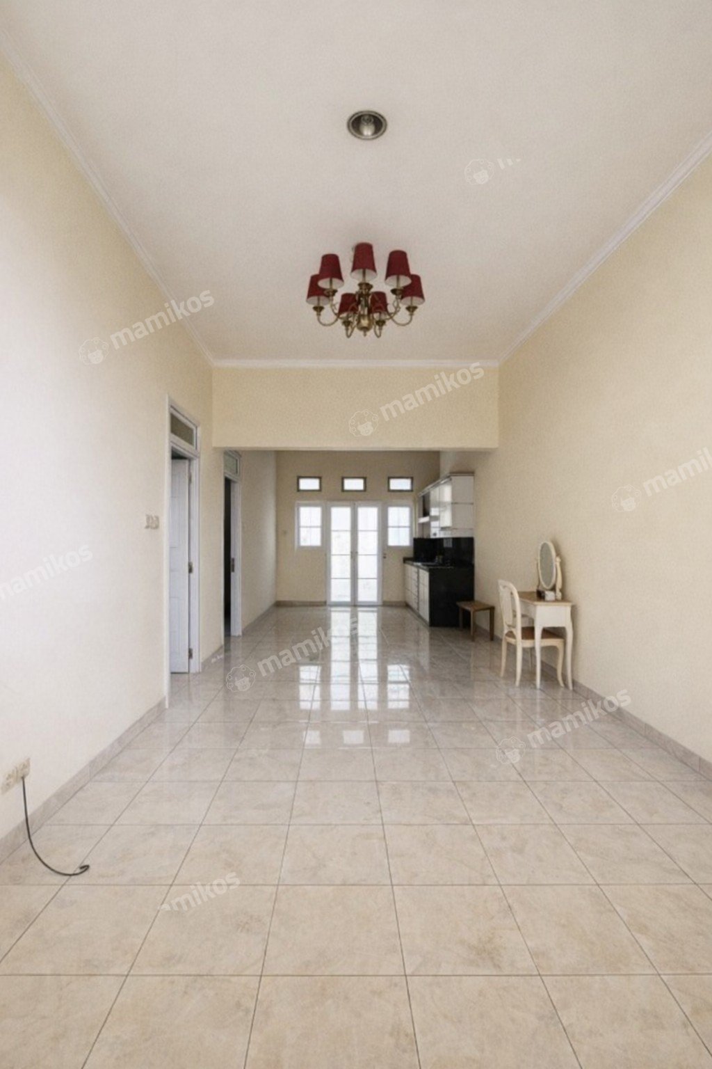 Rumah Sertifikat SHM 3 Kamar Tidur 2 Kamar Mandi Citra Grand Jakarta Timur - Photo 2