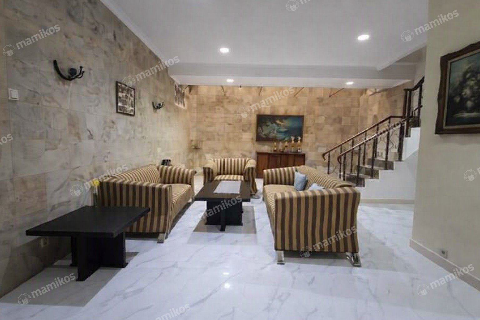 Rumah 4 Kamar Tidur 3 Kamar Mandi 2 Lantai Kelapa Gading Jakarta Utara