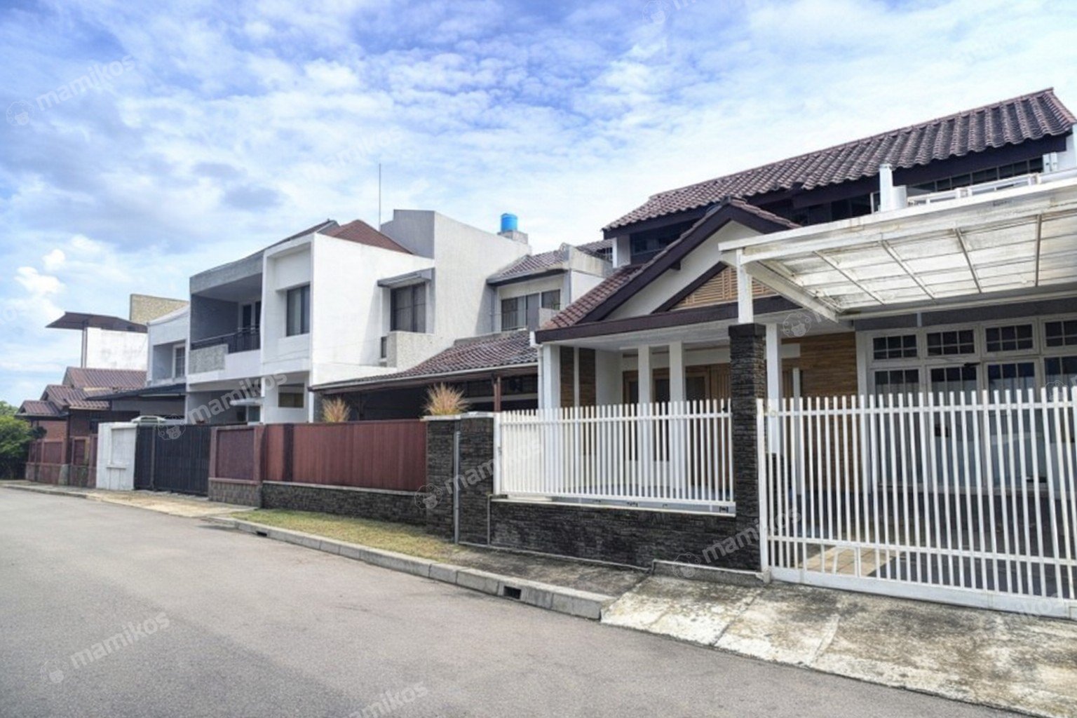 Rumah Sertifikat SHM 2 Kamar Tidur 2 Kamar Mandi Kembangan Selatan Jakarta Barat