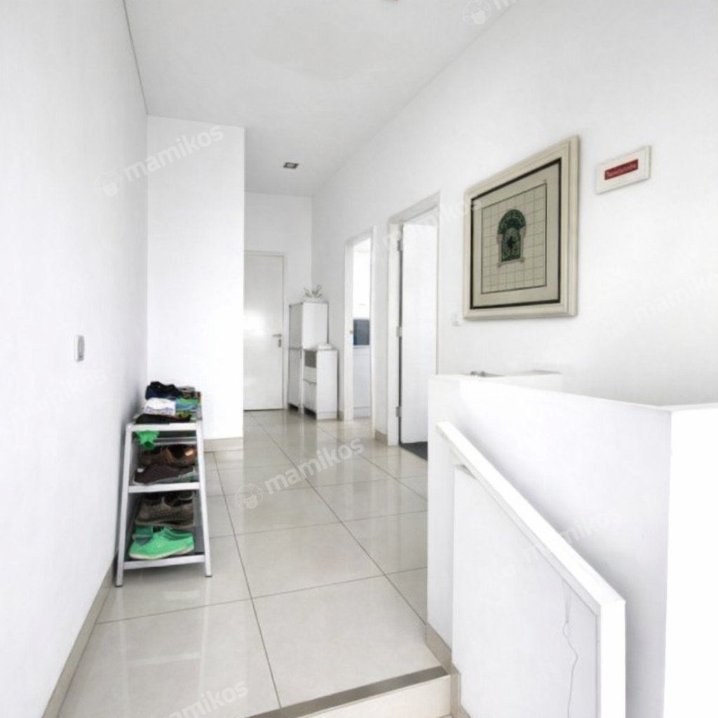 Rumah Sertifikat SHM 3 Kamar Tidur 3 Kamar Mandi Jakarta Garden City Jakarta Timur - Photo 5