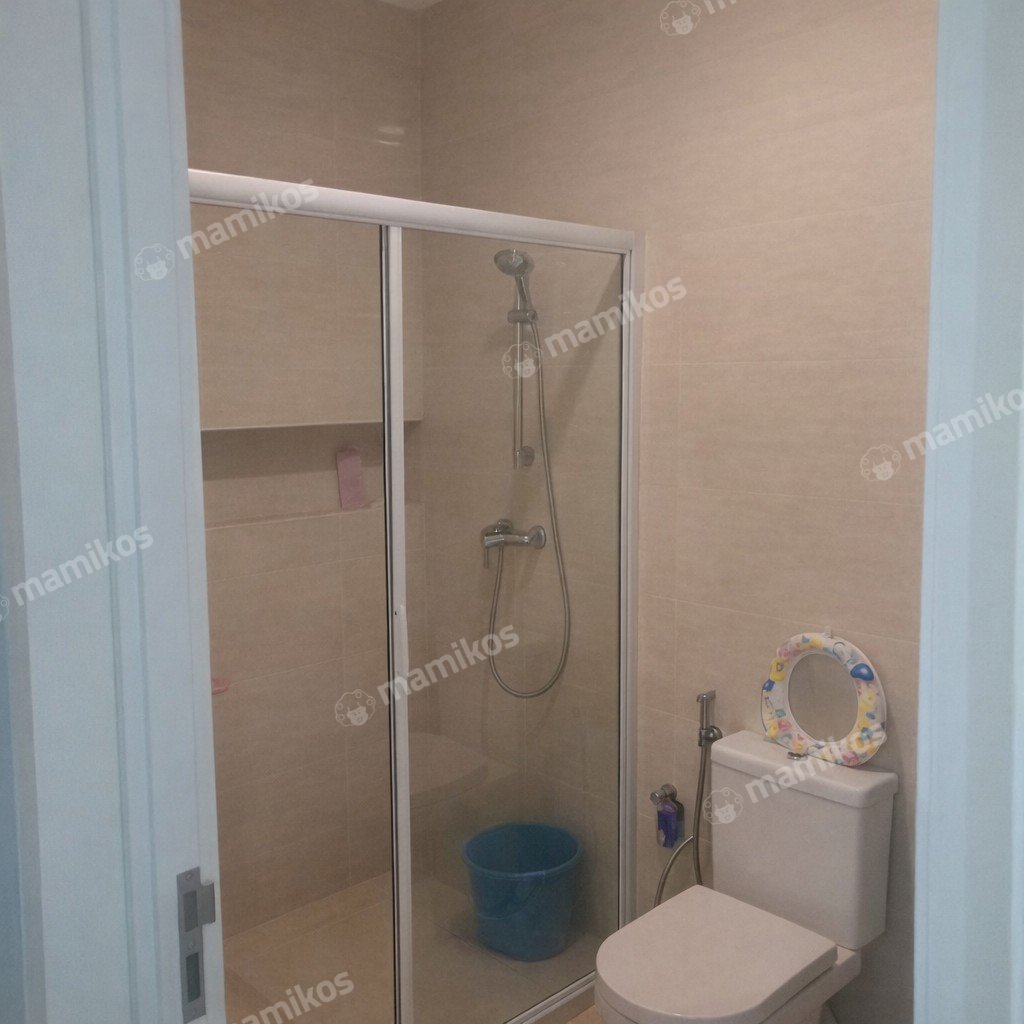 Rumah Sertifikat SHM 3 Kamar Tidur 3 Kamar Mandi Green Lake City Jakarta Barat - Photo 3