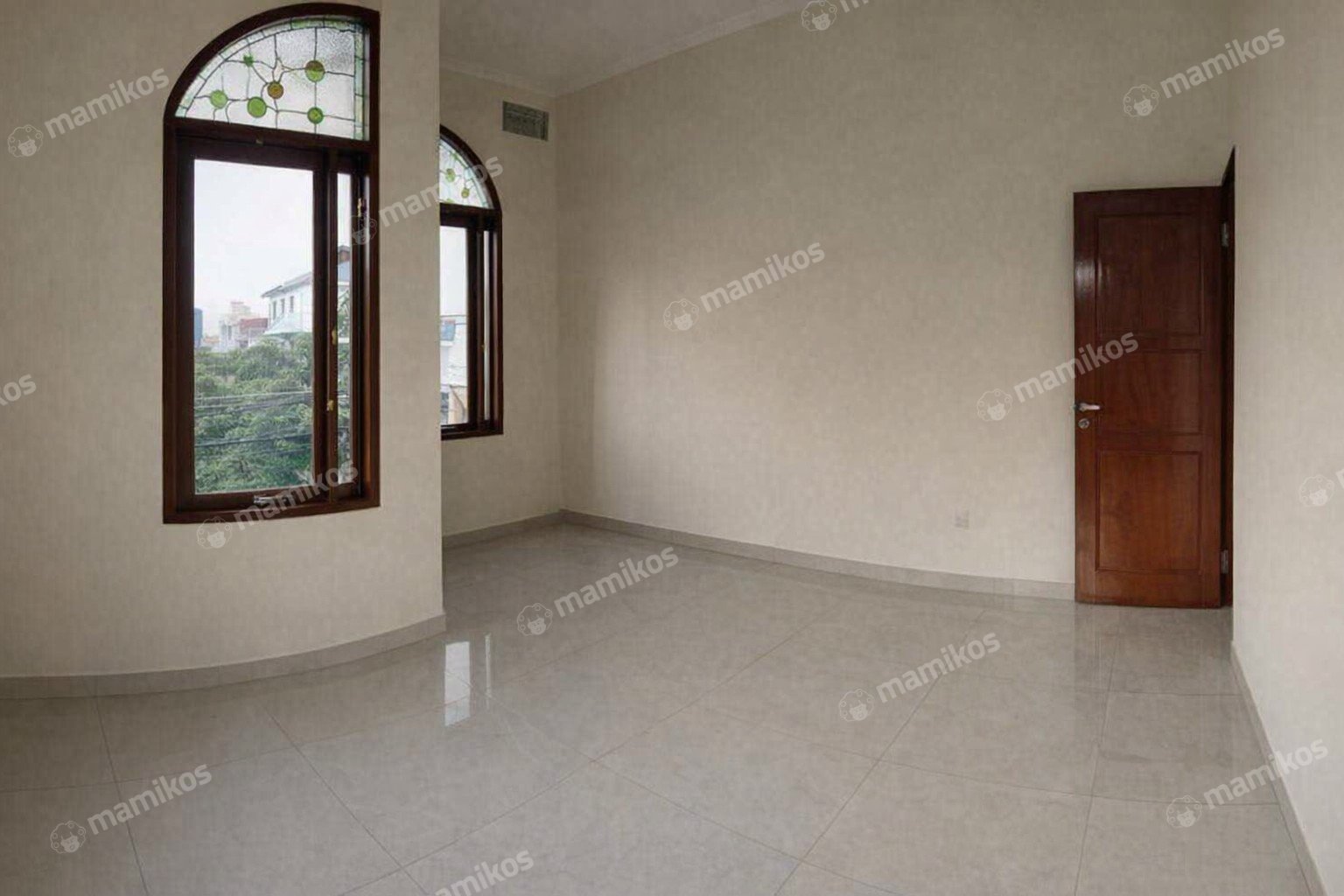 Rumah Sertifikat SHM 4 Kamar Tidur 4 Kamar Mandi Pantai Indah Kapuk Jakarta Utara - Photo 3