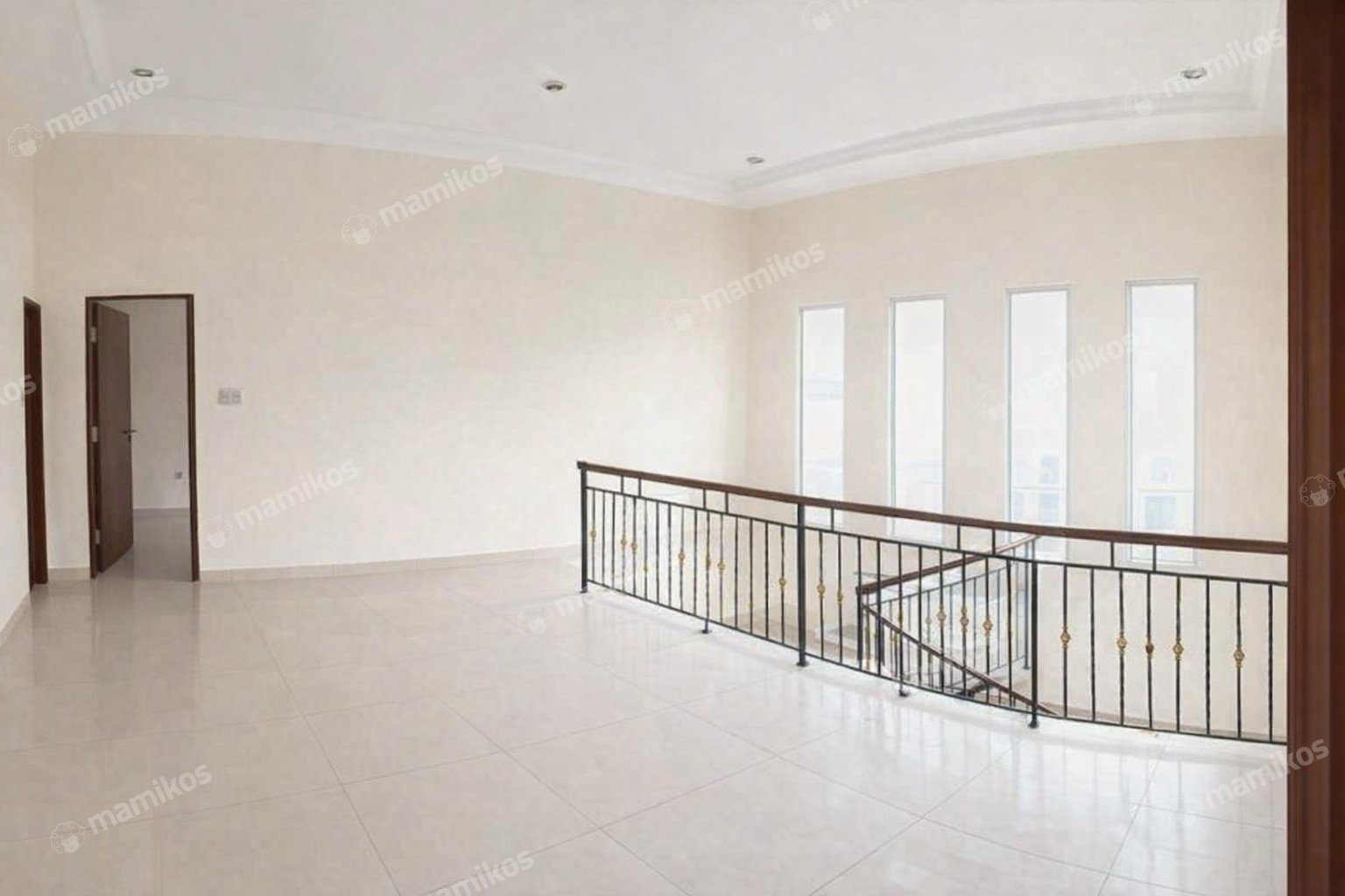Rumah Sertifikat SHM 4 Kamar Tidur 4 Kamar Mandi Pantai Indah Kapuk Jakarta Utara - Photo 4