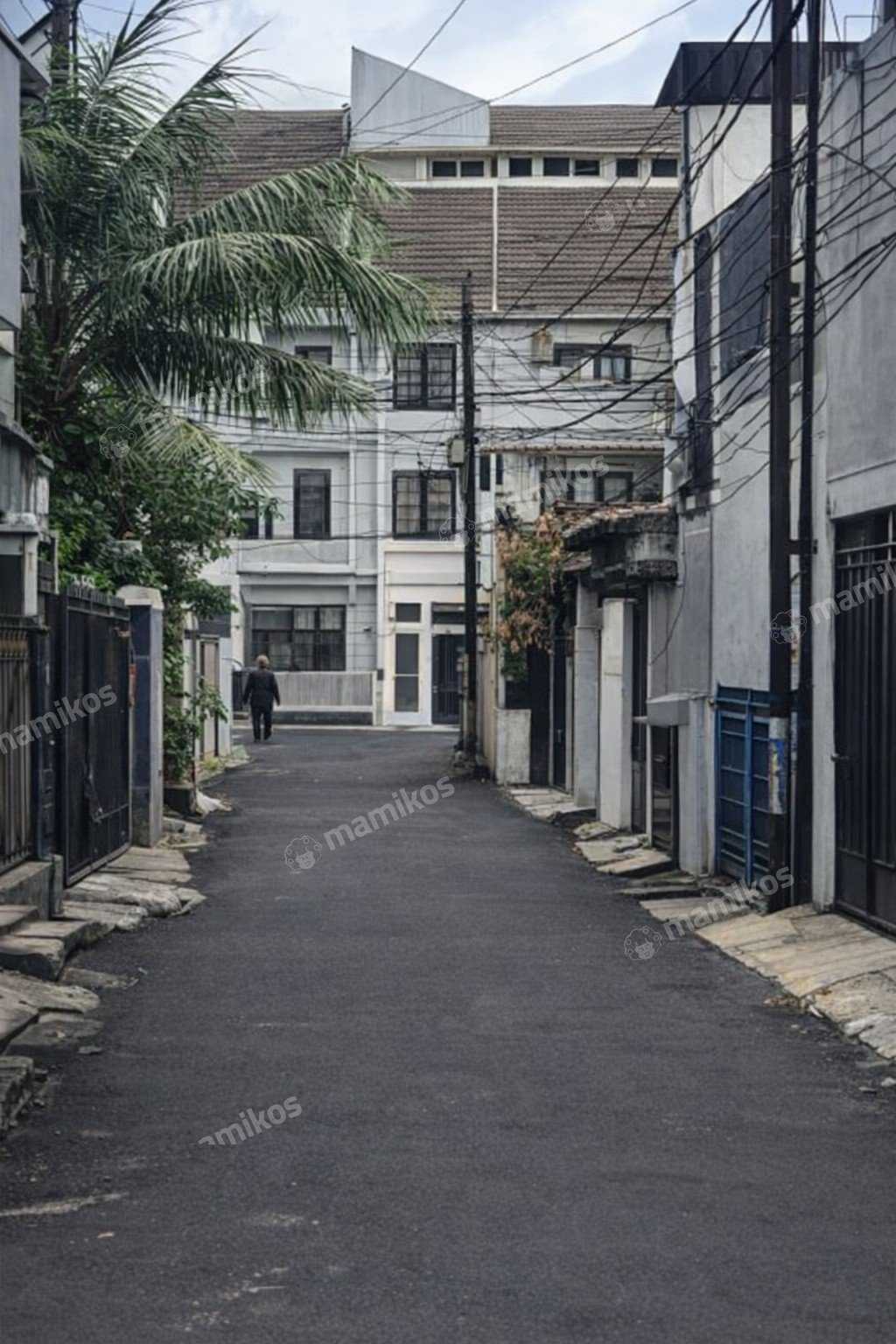 Rumah Sertifikat SHM 4 Kamar Tidur 3 Kamar Mandi Tanjung Duren Jakarta Barat - Photo 2