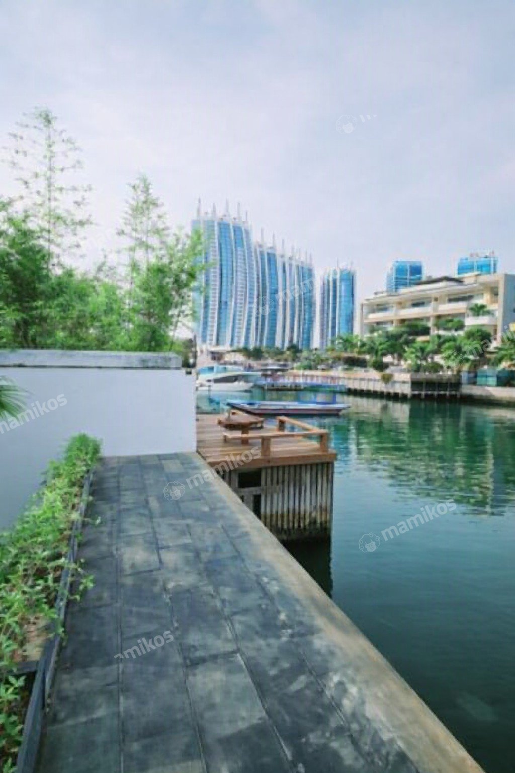 Rumah Sertifikat SHM 4 Kamar Tidur 4 Kamar Mandi Pantai Mutiara Jakarta Utara - Photo 4