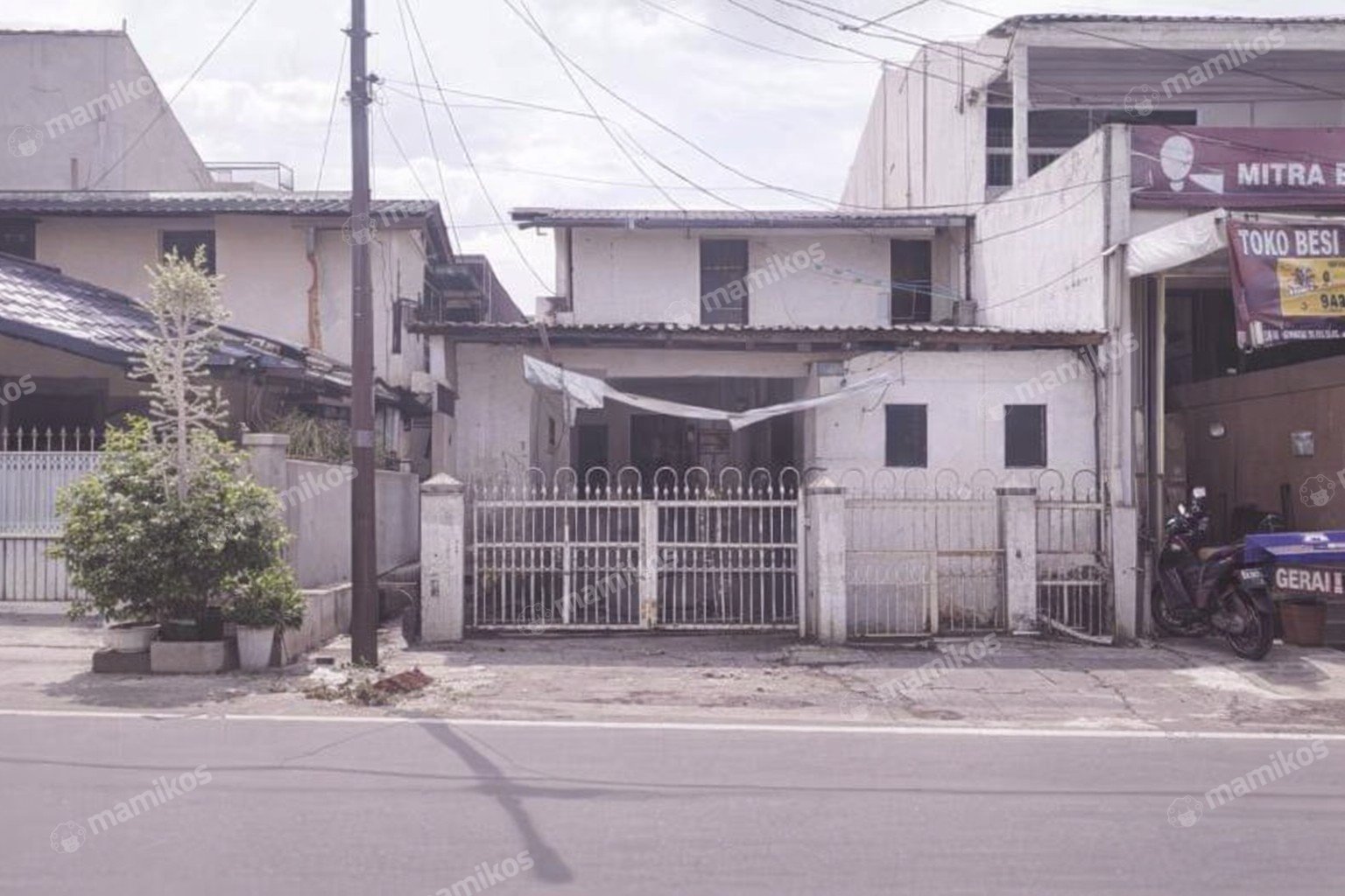 Rumah Sertifikat SHM 3 Kamar Tidur 2 Kamar Mandi Duren Sawit Jakarta Timur