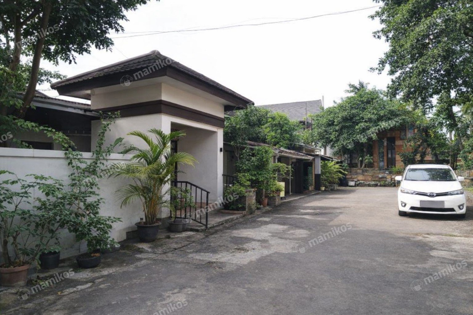 Rumah Sertifikat SHM 6 Kamar Tidur 5 Kamar Mandi Kemang Jakarta Selatan - Photo 2