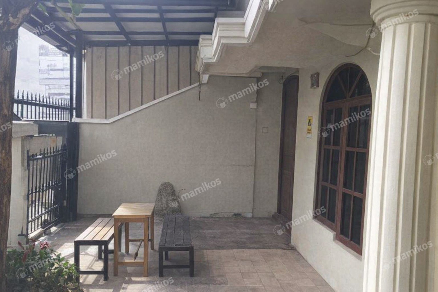 Rumah Sertifikat HGB 1 Kamar Tidur 4 Kamar Mandi Kebon Jeruk Jakarta Barat - Photo 4