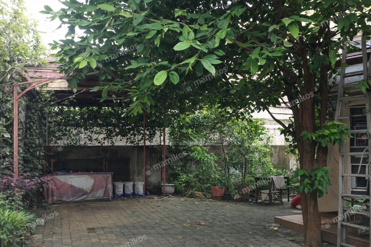 Rumah Sertifikat SHM 4 Kamar Tidur 2 Kamar Mandi Joglo Jakarta Barat