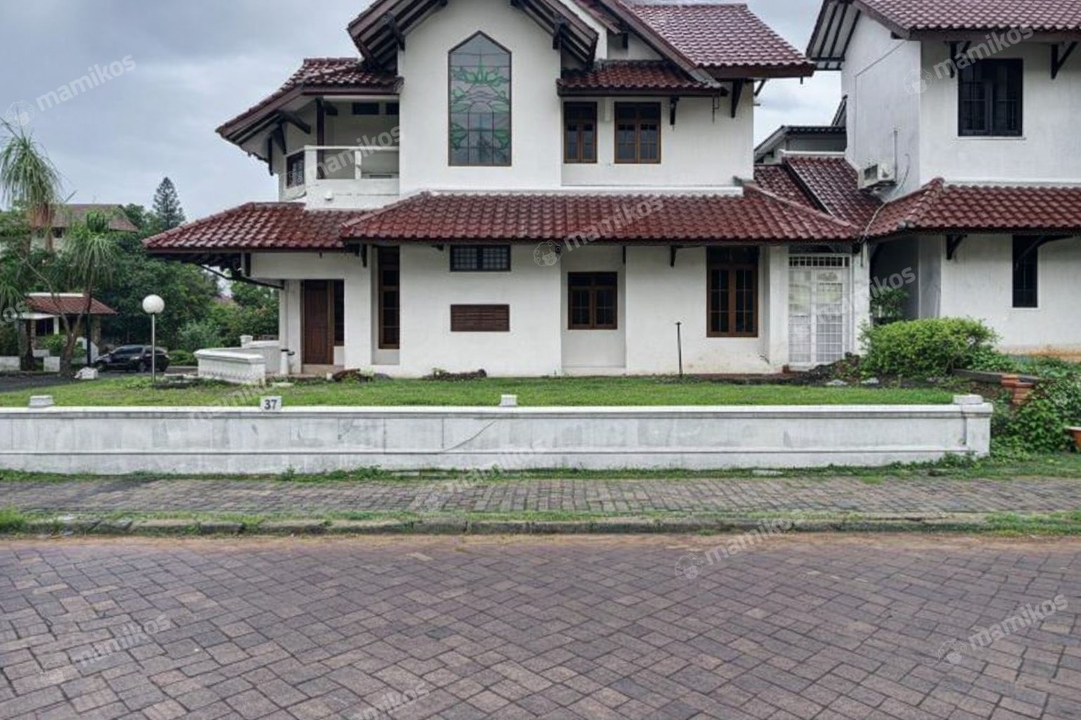 Rumah Sertifikat SHM 4 Kamar Tidur 3 Kamar Mandi Lebak Bulus Jakarta Selatan