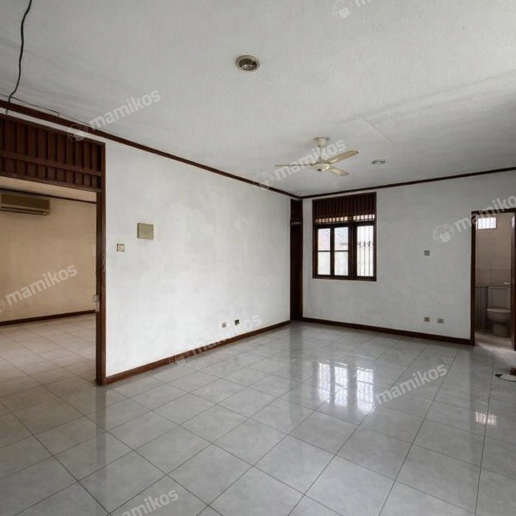 Rumah Sertifikat SHM 4 Kamar Tidur 3 Kamar Mandi Lebak Bulus Jakarta Selatan - Photo 5