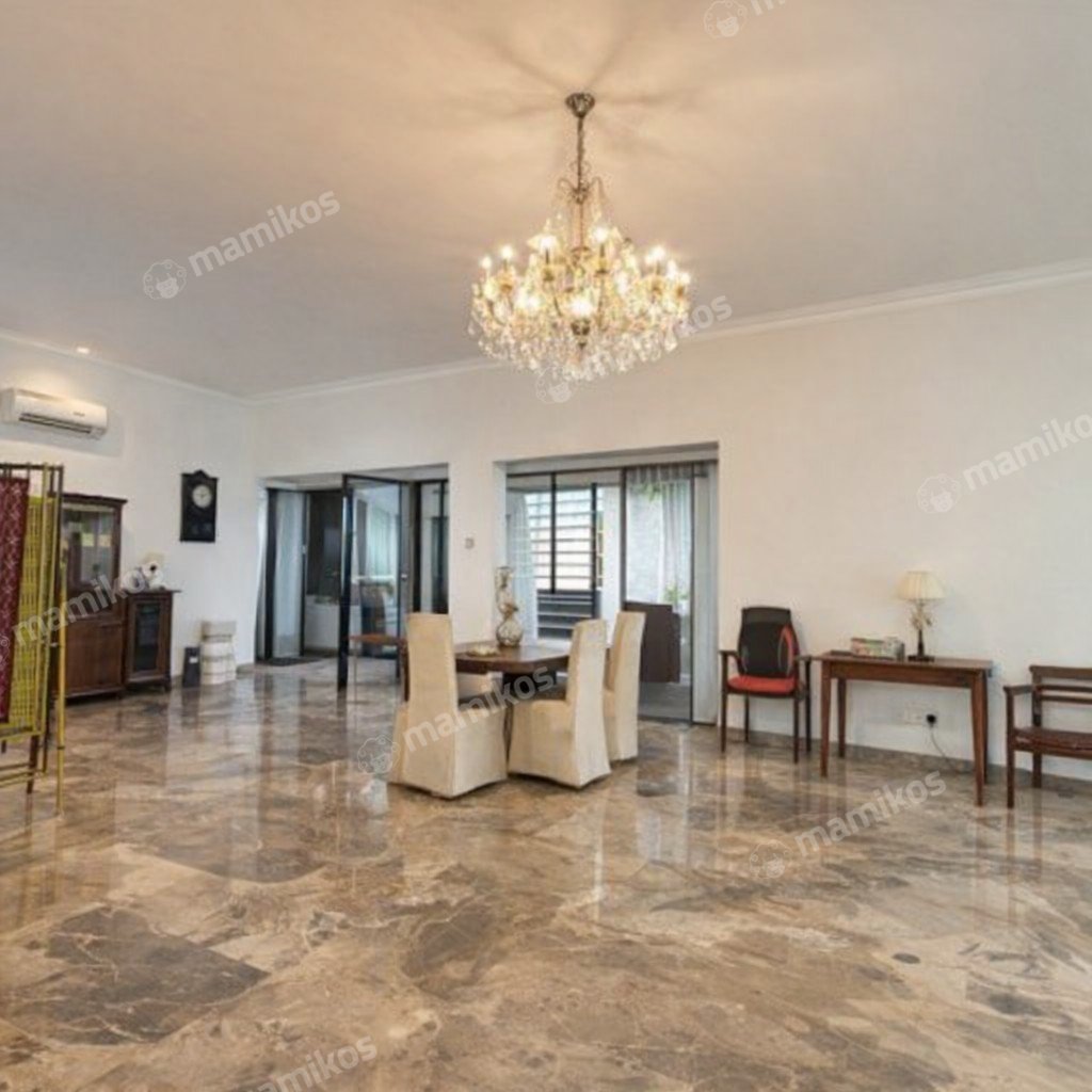 Rumah Sertifikat SHM 5 Kamar Tidur 4 Kamar Mandi Cinere Jakarta Selatan - Photo 2