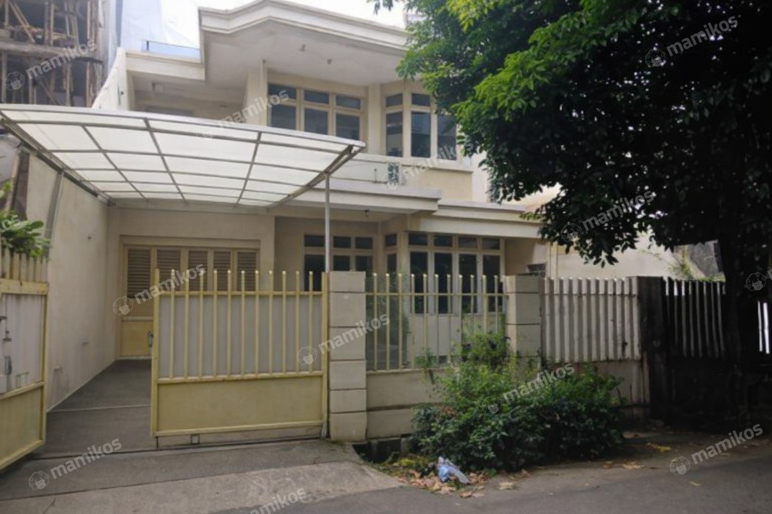 Rumah Sertifikat SHM 4 Kamar Tidur 4 Kamar Mandi Tomang Jakarta Barat