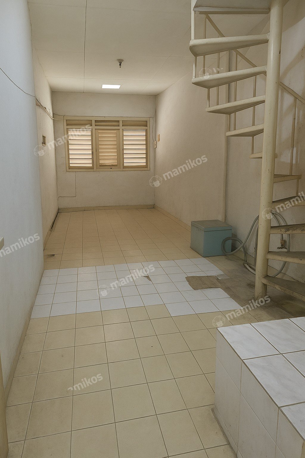 Rumah Sertifikat SHM 4 Kamar Tidur 4 Kamar Mandi Tomang Jakarta Barat - Photo 4