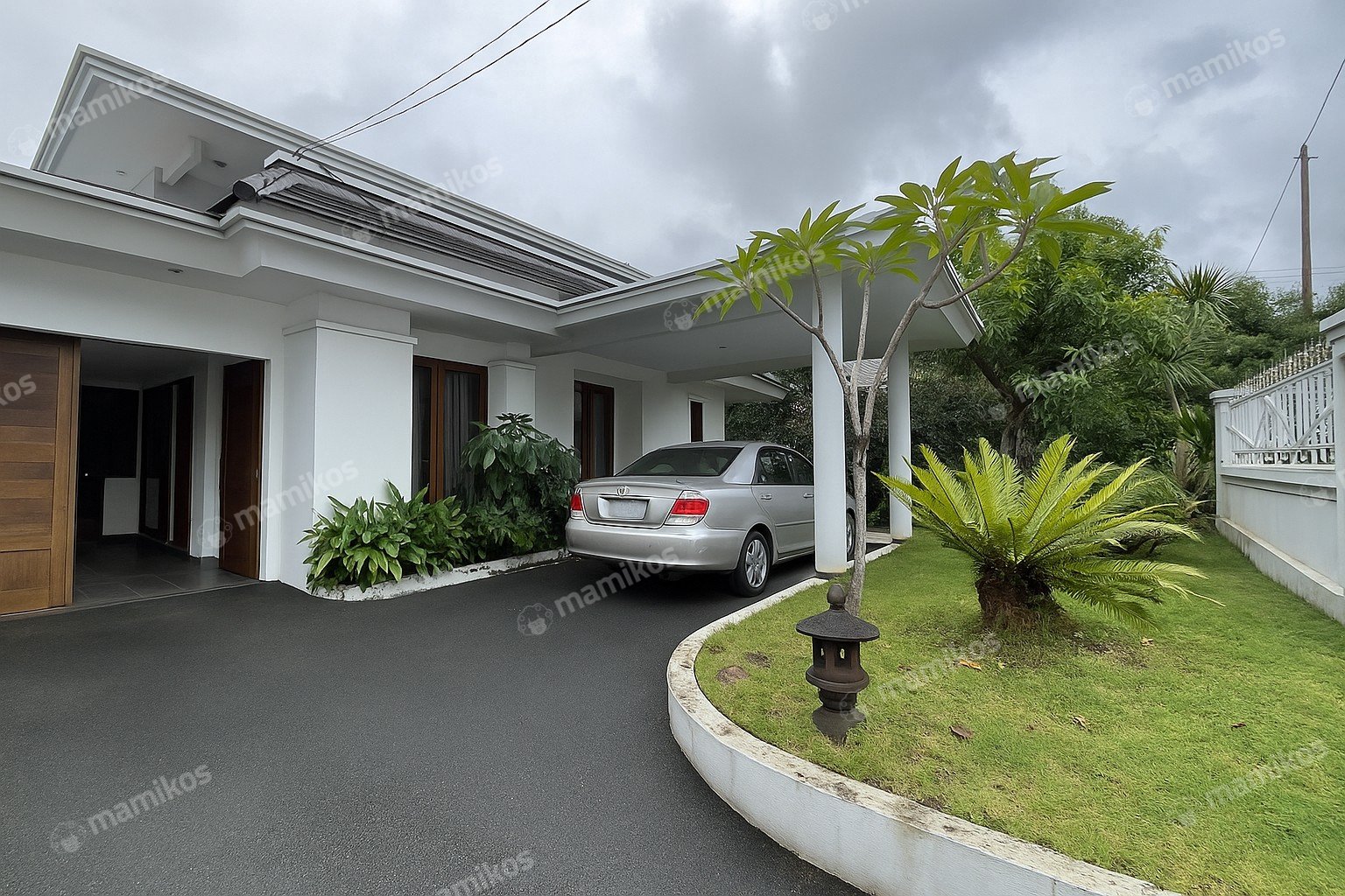 Rumah Sertifikat SHM 5 Kamar Tidur 5 Kamar Mandi Kemang Jakarta Selatan - Photo 2