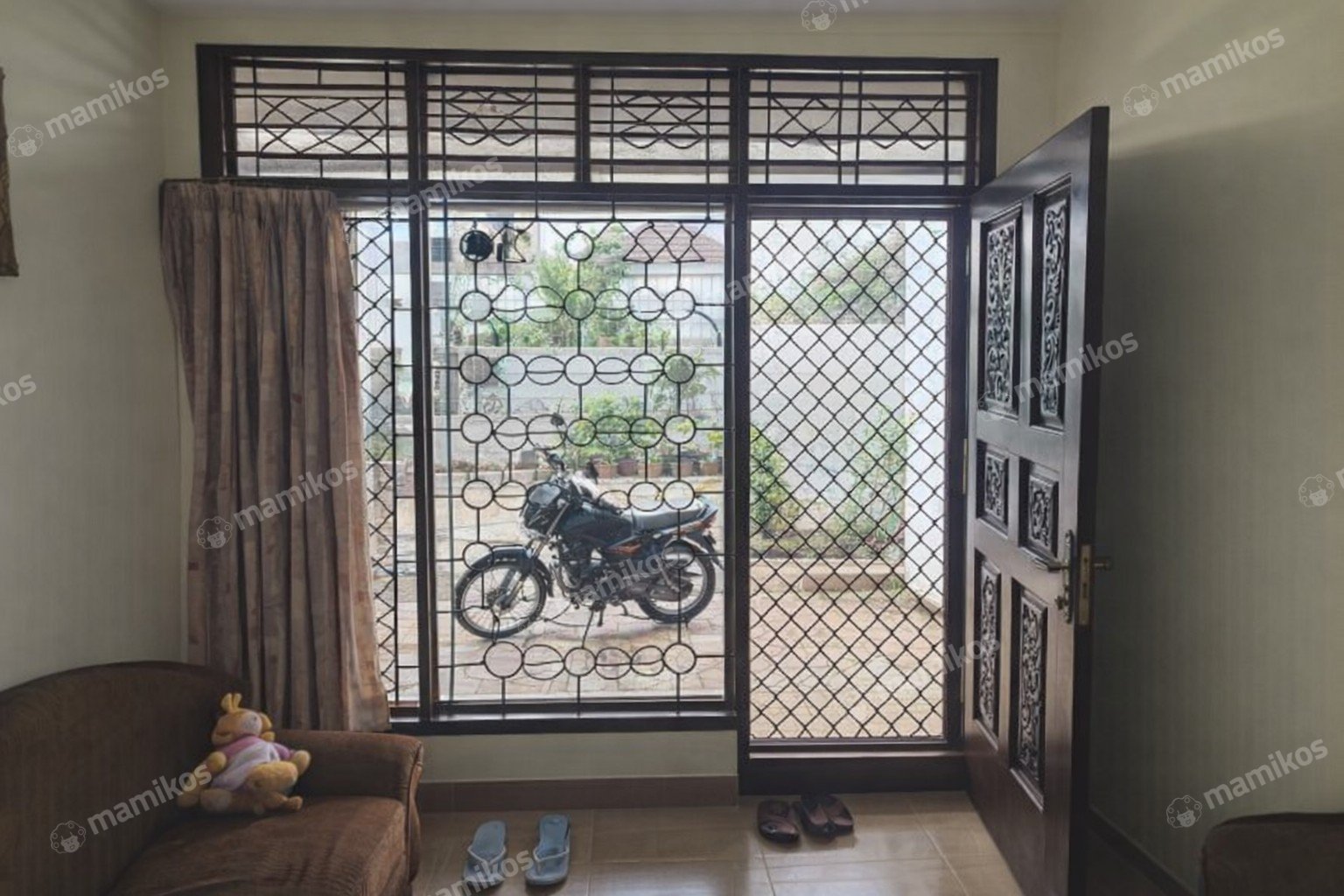 Rumah Sertifikat SHM 6 Kamar Tidur 3 Kamar Mandi Sunrise Garden Jakarta Barat - Photo 2