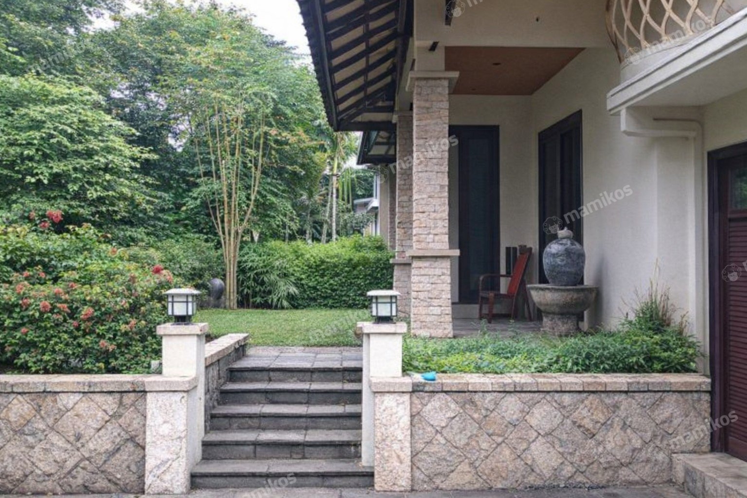 Rumah Sertifikat SHM 5 Kamar Tidur 4 Kamar Mandi Lebak Bulus Jakarta Selatan - Photo 2
