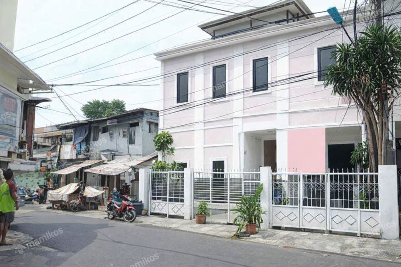Rumah Sertifikat SHM 34 Kamar Tidur 33 Kamar Mandi Kemanggisan Jakarta Barat