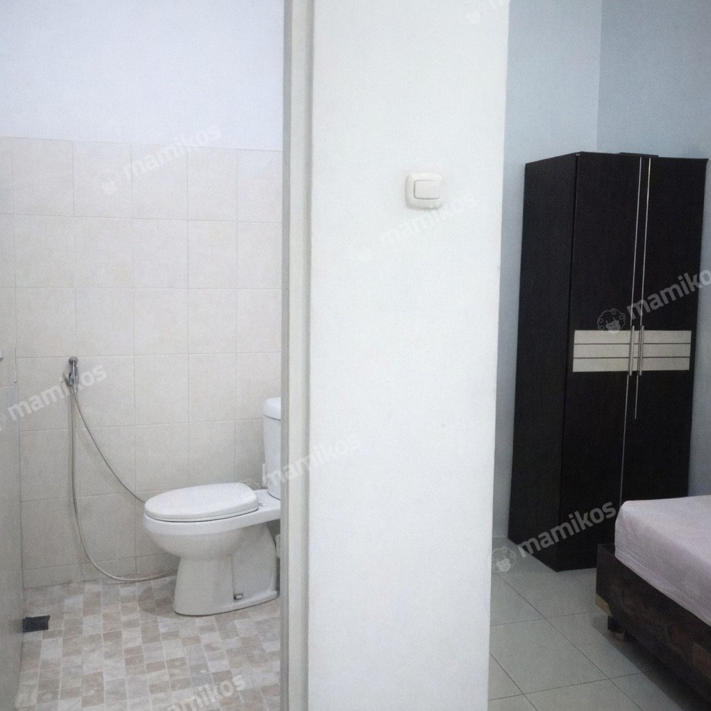 Rumah Sertifikat SHM 34 Kamar Tidur 33 Kamar Mandi Kemanggisan Jakarta Barat - Photo 3