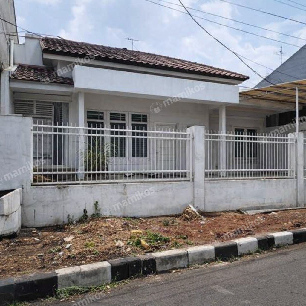 Rumah Sertifikat SHM 3 Kamar Tidur 3 Kamar Mandi Pondok Indah Jakarta Selatan - Photo 3