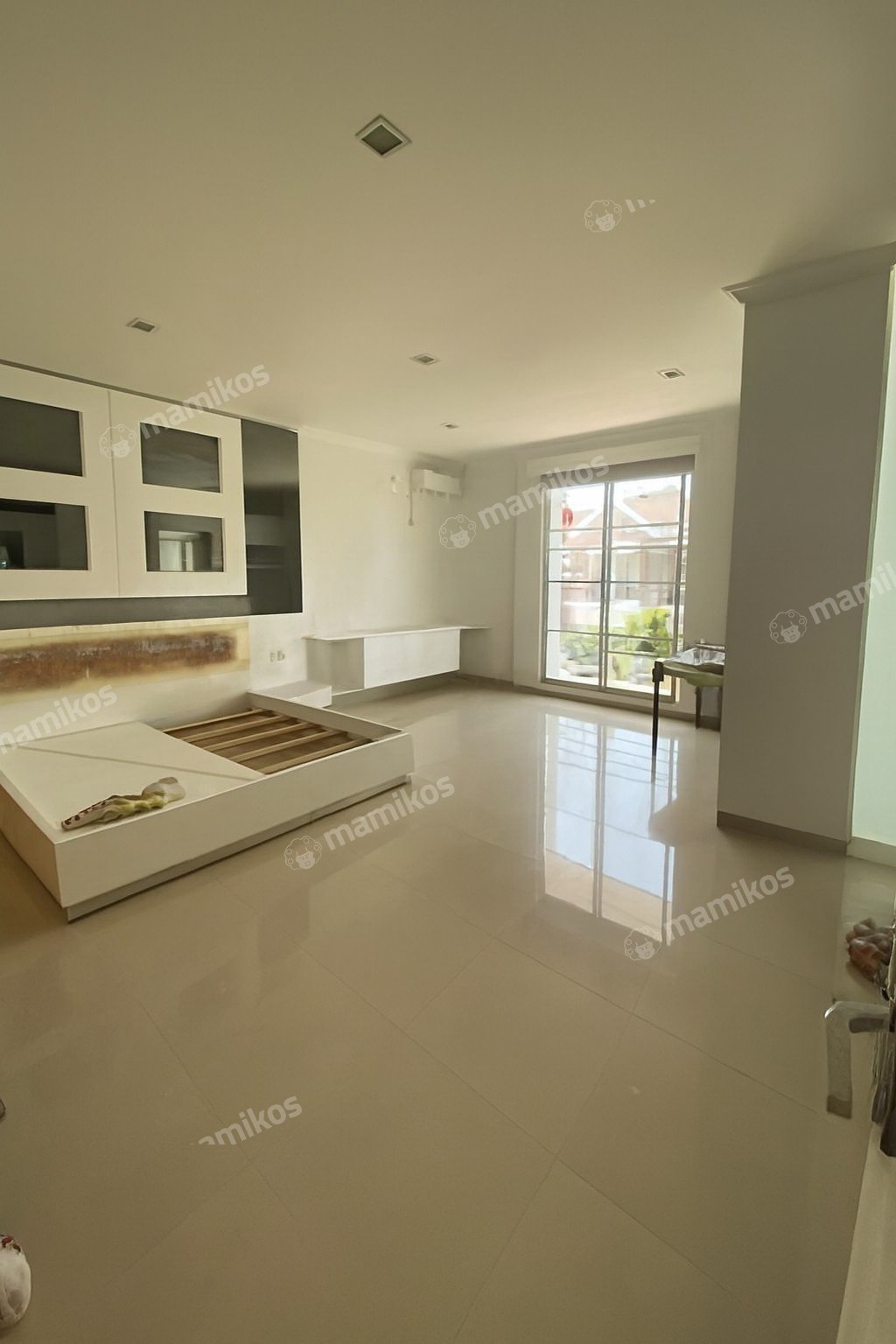 Rumah Sertifikat SHM 4 Kamar Tidur 3 Kamar Mandi Pantai Indah Kapuk Jakarta Utara - Photo 4
