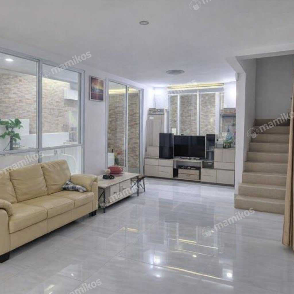 Rumah Sertifikat SHM 4 Kamar Tidur 2 Kamar Mandi Taman Palem Jakarta Barat - Photo 2