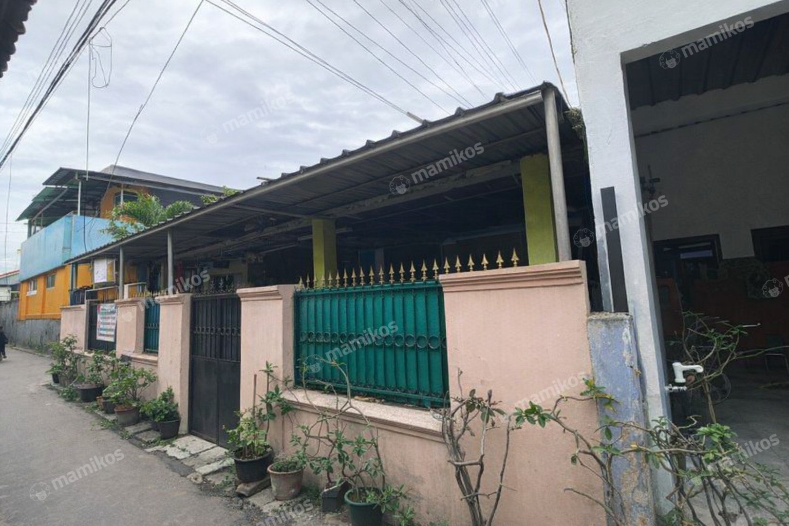 Rumah 4 Kamar Tidur 2 Kamar Mandi 1 Lantai Cakung Jakarta Timur