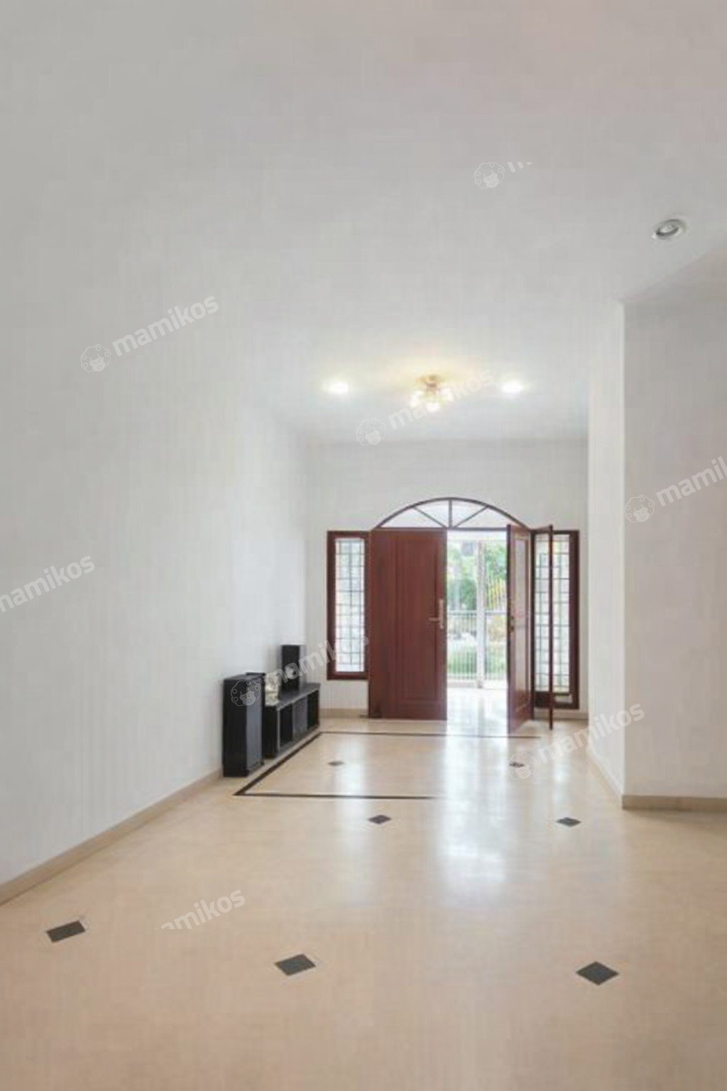 Rumah Sertifikat SHM 3 Kamar Tidur 3 Kamar Mandi Pondok Indah Jakarta Selatan - Photo 2