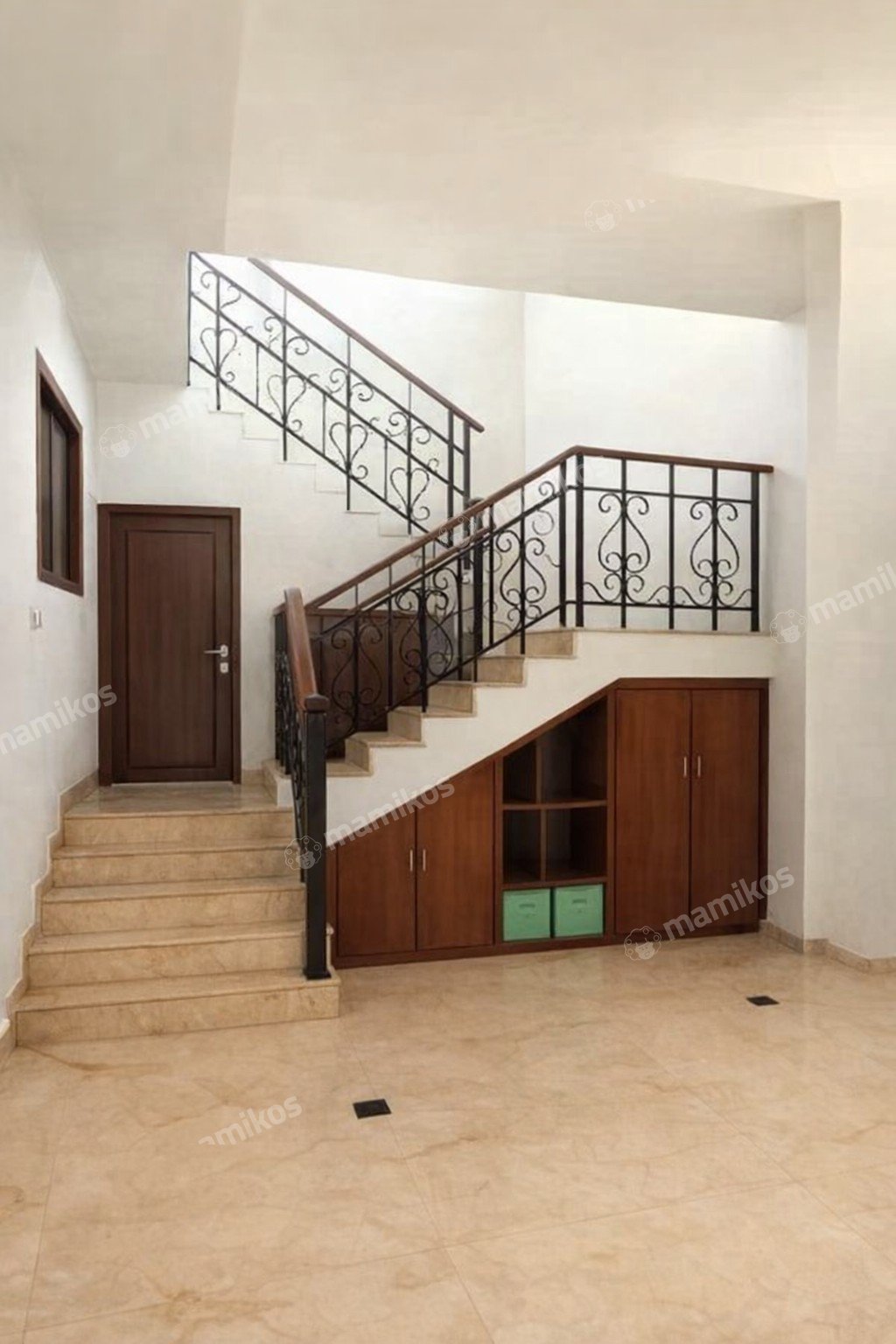 Rumah Sertifikat SHM 3 Kamar Tidur 3 Kamar Mandi Pondok Indah Jakarta Selatan - Photo 4