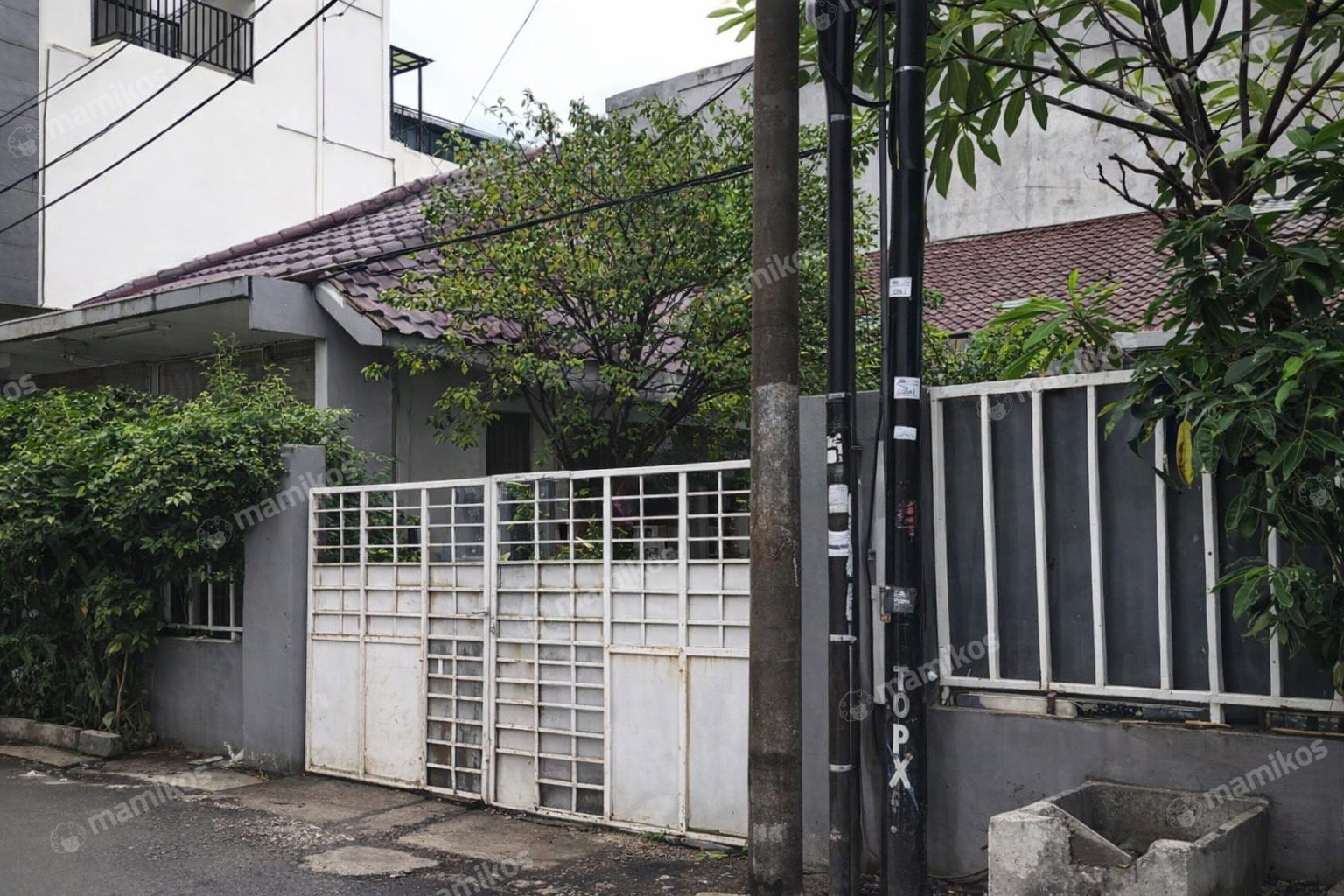 Rumah Sertifikat HGB 5 Kamar Tidur 2 Kamar Mandi Palmerah Jakarta Barat