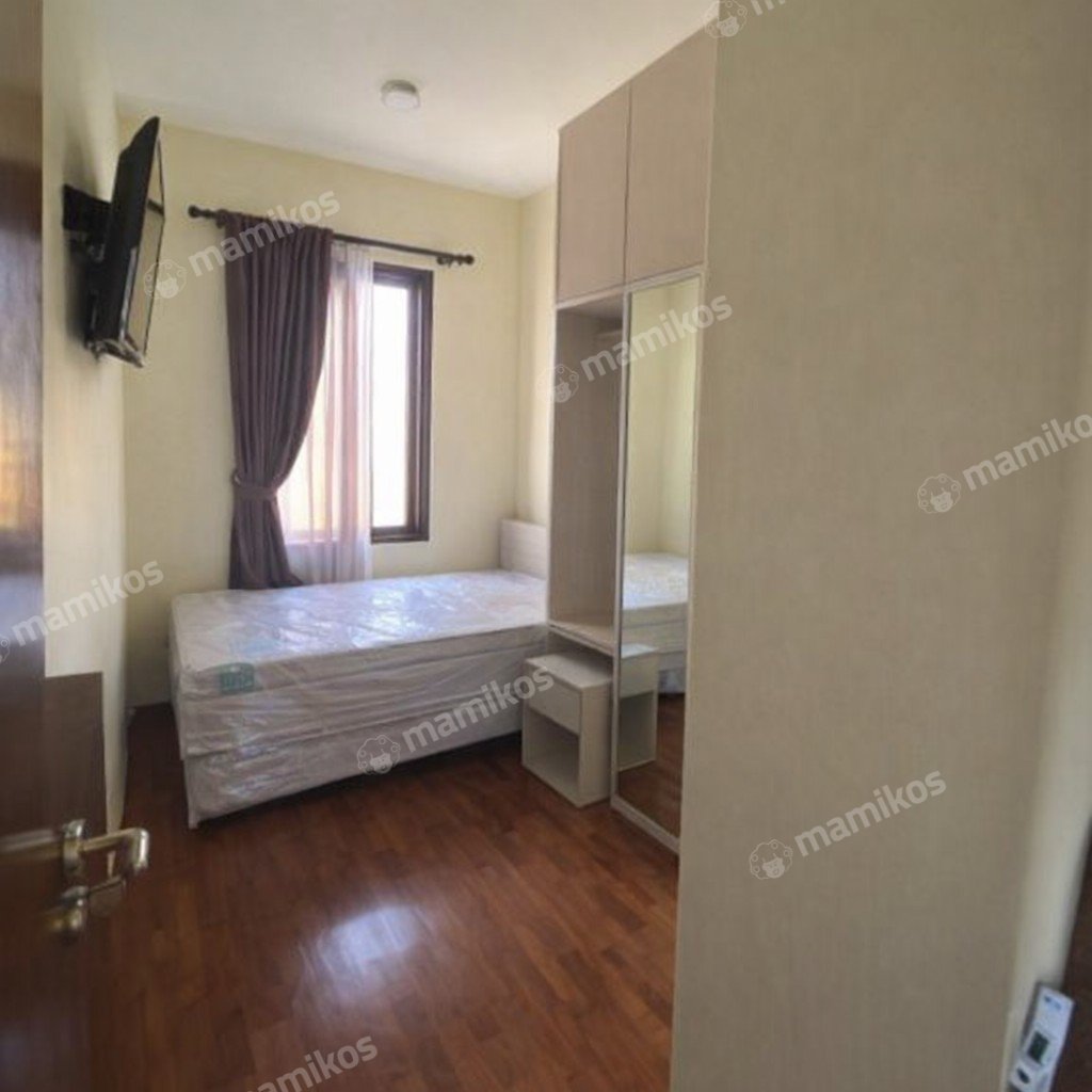 Rumah Sertifikat SHM 5 Kamar Tidur 5 Kamar Mandi Kemang Jakarta Selatan - Photo 4