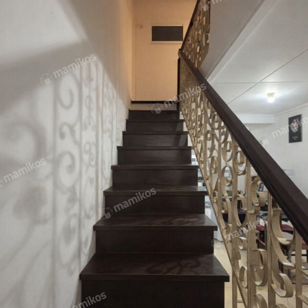 Rumah Sertifikat SHM 4 Kamar Tidur 1 Kamar Mandi Tanjung Duren Jakarta Barat - Photo 2