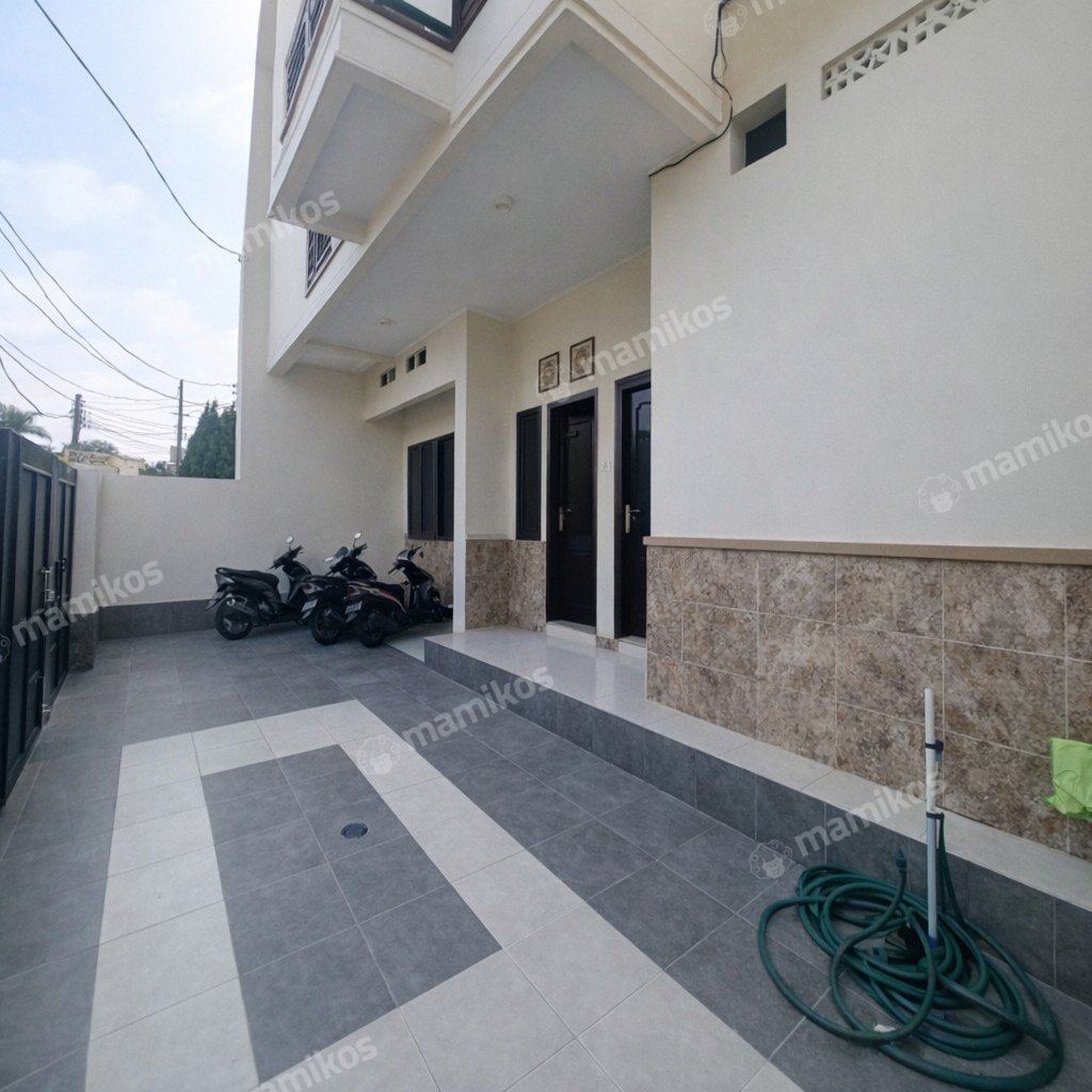 Rumah Sertifikat SHM 4 Kamar Tidur 4 Kamar Mandi Duri Kepa Jakarta Barat - Photo 2