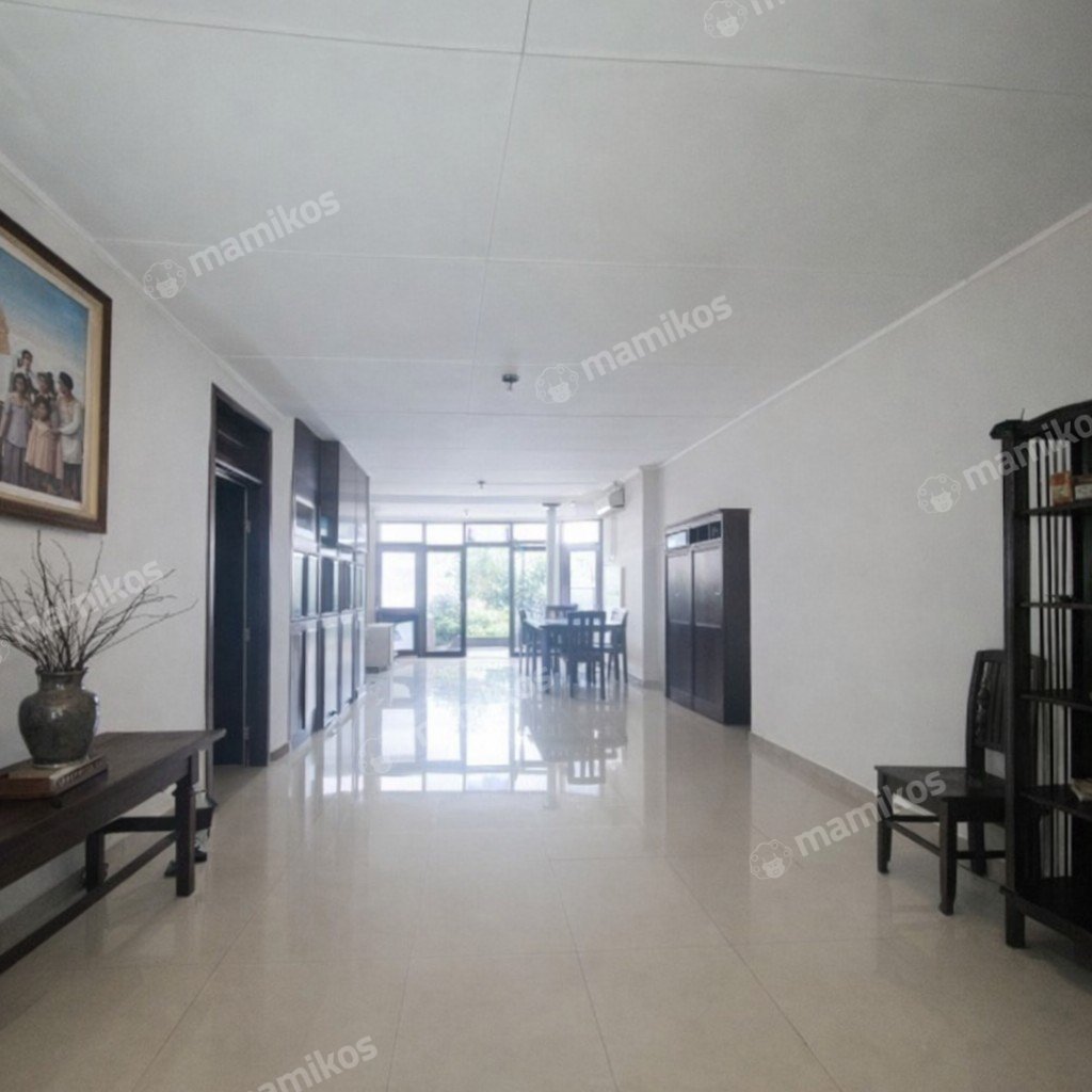 Rumah Sertifikat SHM 4 Kamar Tidur 4 Kamar Mandi Kebayoran Baru Jakarta Selatan - Photo 3